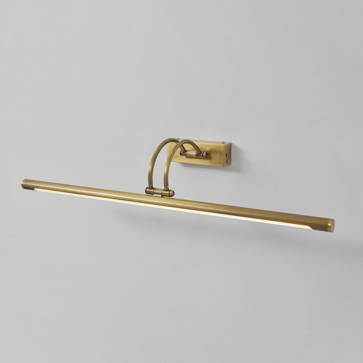 Moore Linear Wall Light