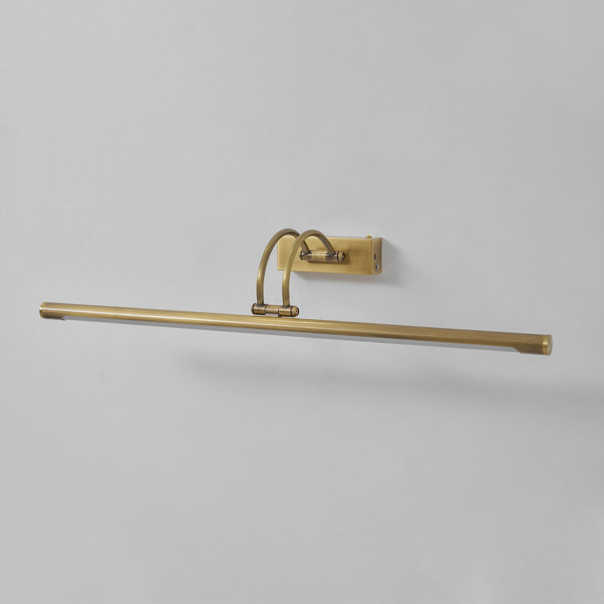 Moore Linear Wall Light
