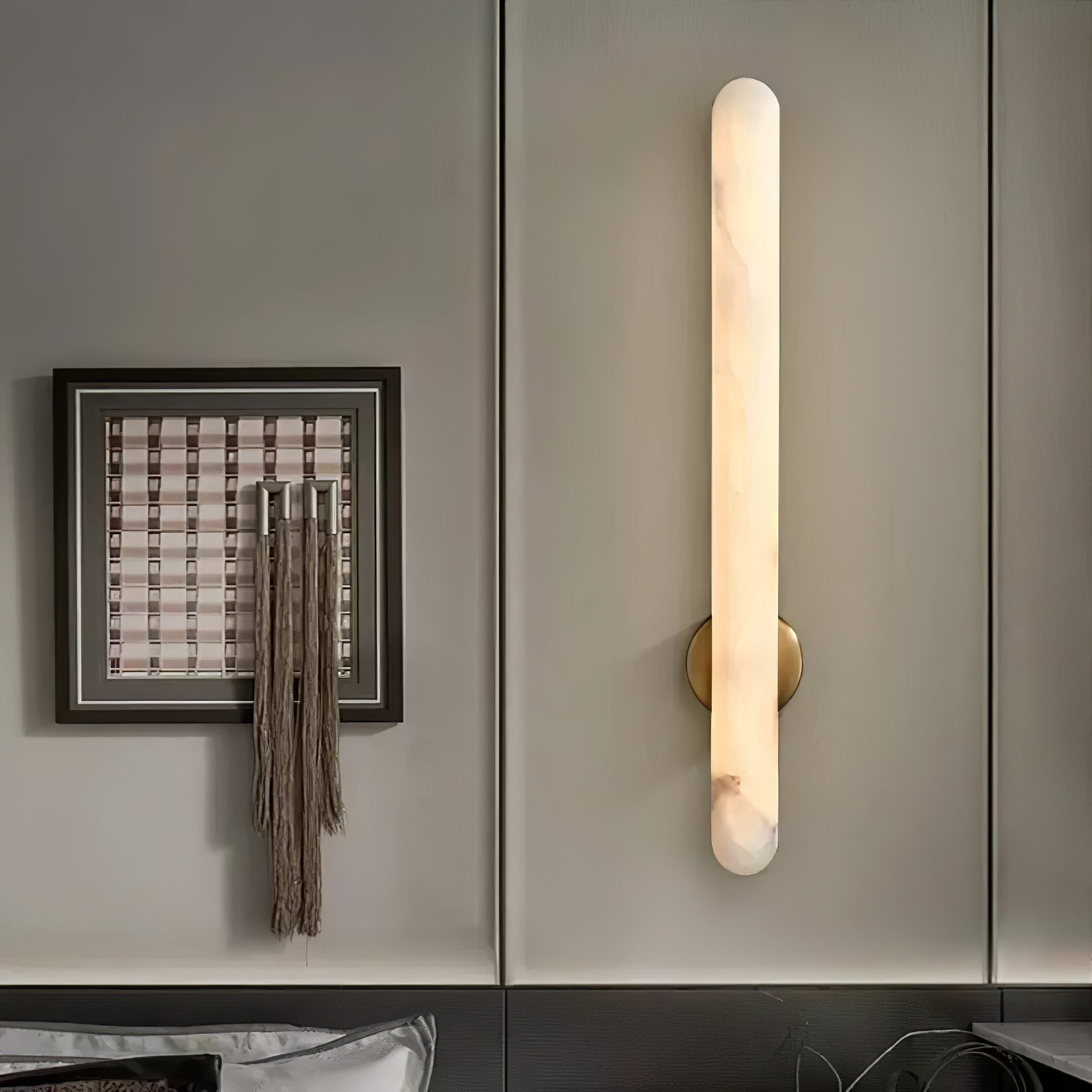Amelzy Albaster Wall Light