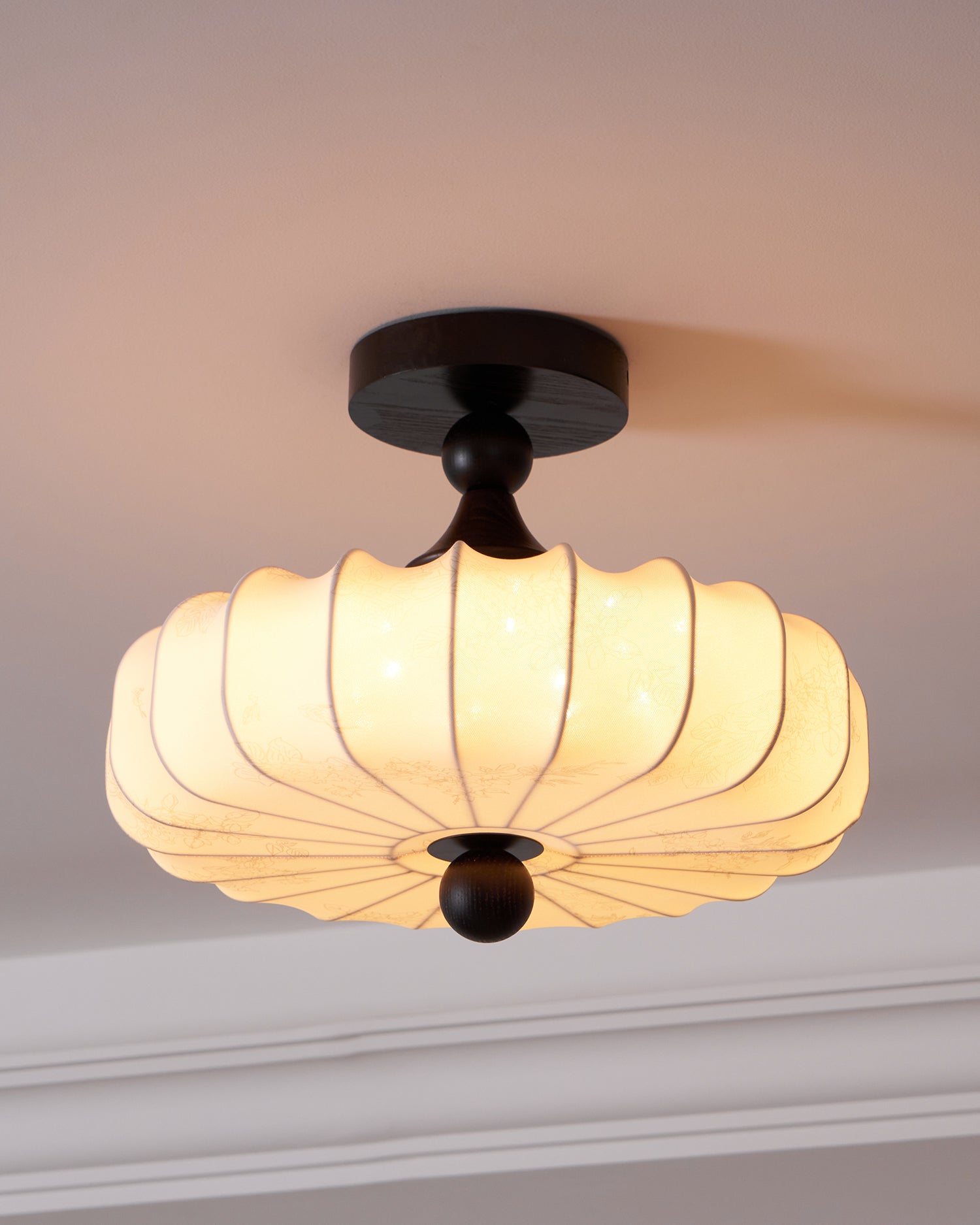 Yarvi Ceiling Light