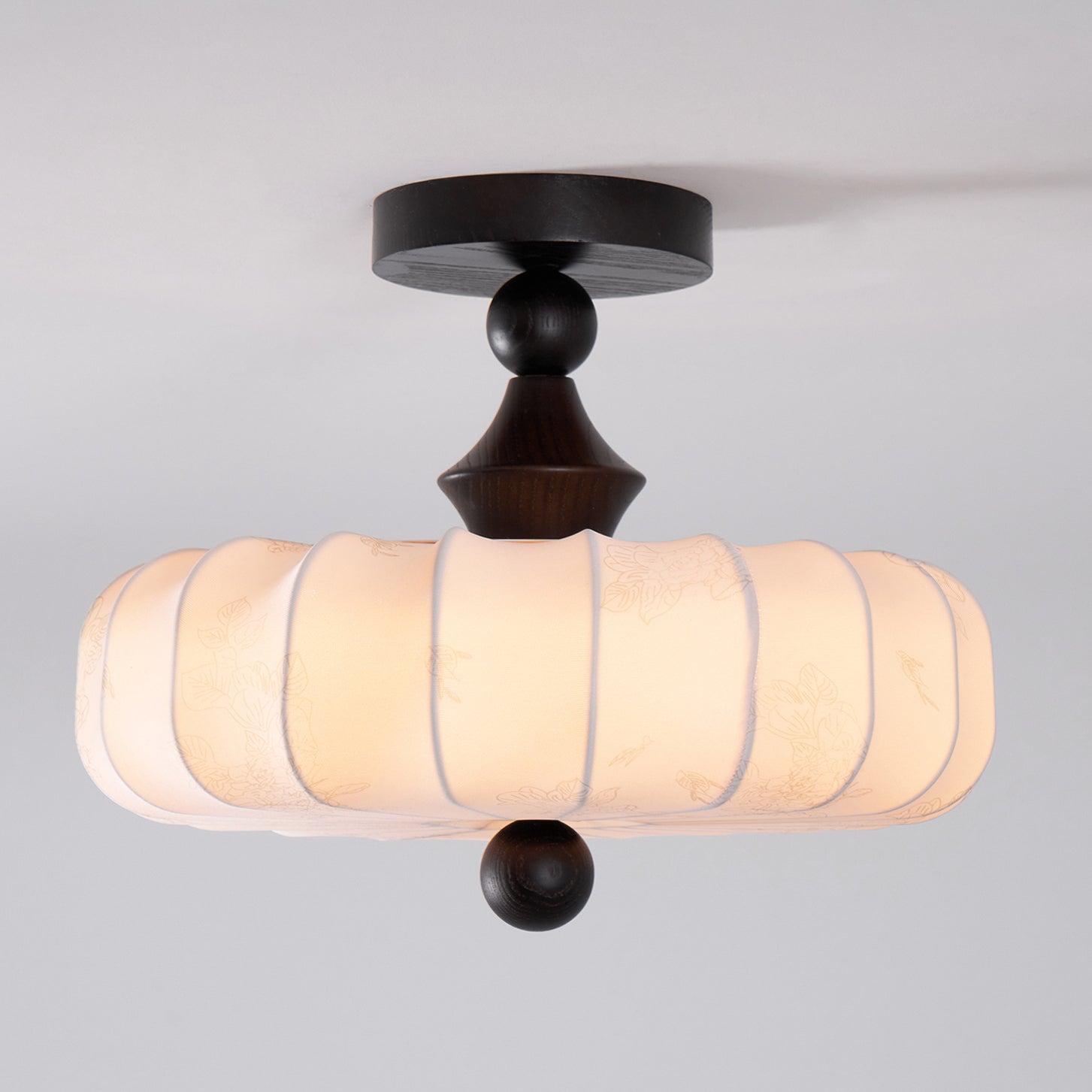Yarvi Ceiling Light