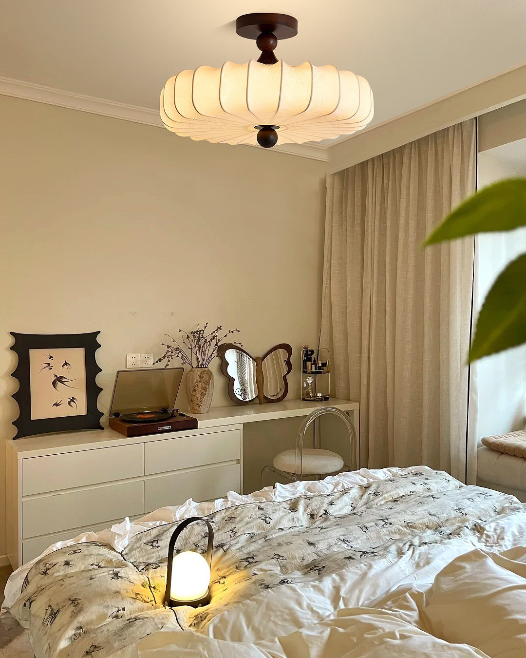 Yarvi Ceiling Light