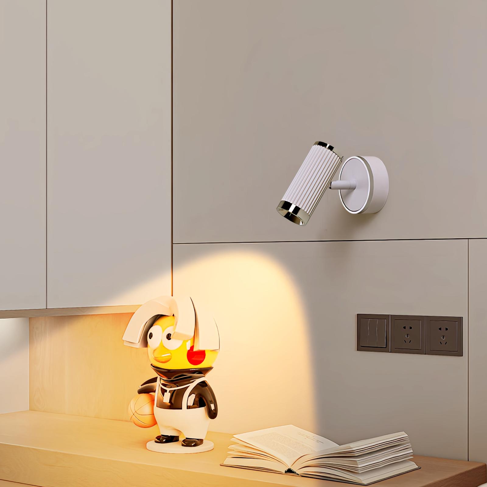 Junivo Ceiling Light