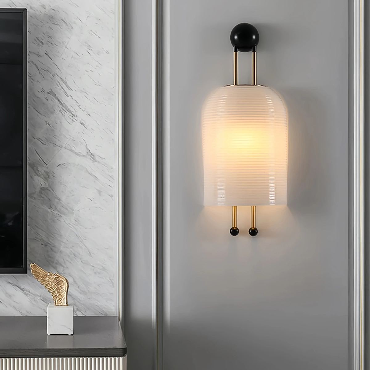 Vesiro Wall Light