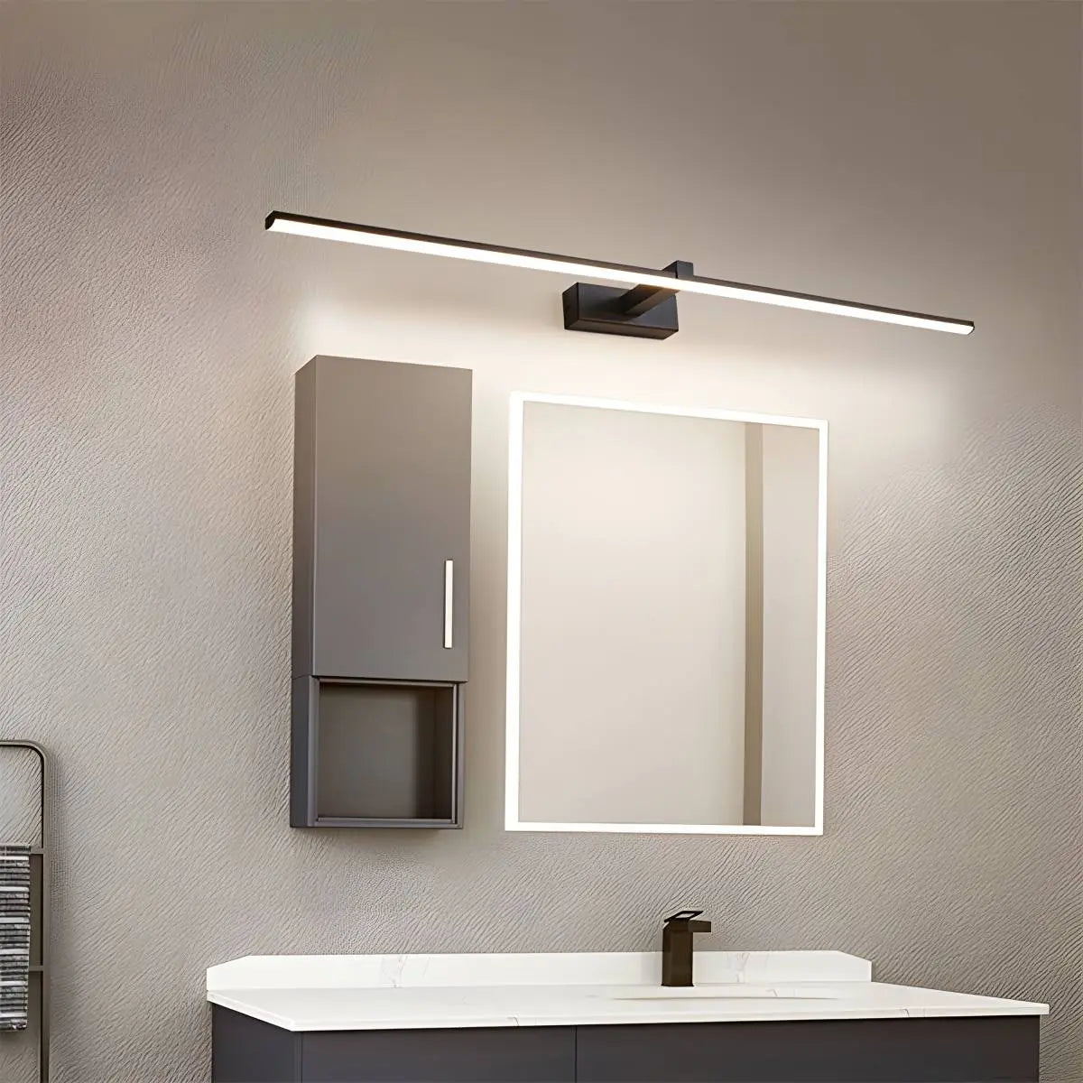 Vinaty Linear Wall Light