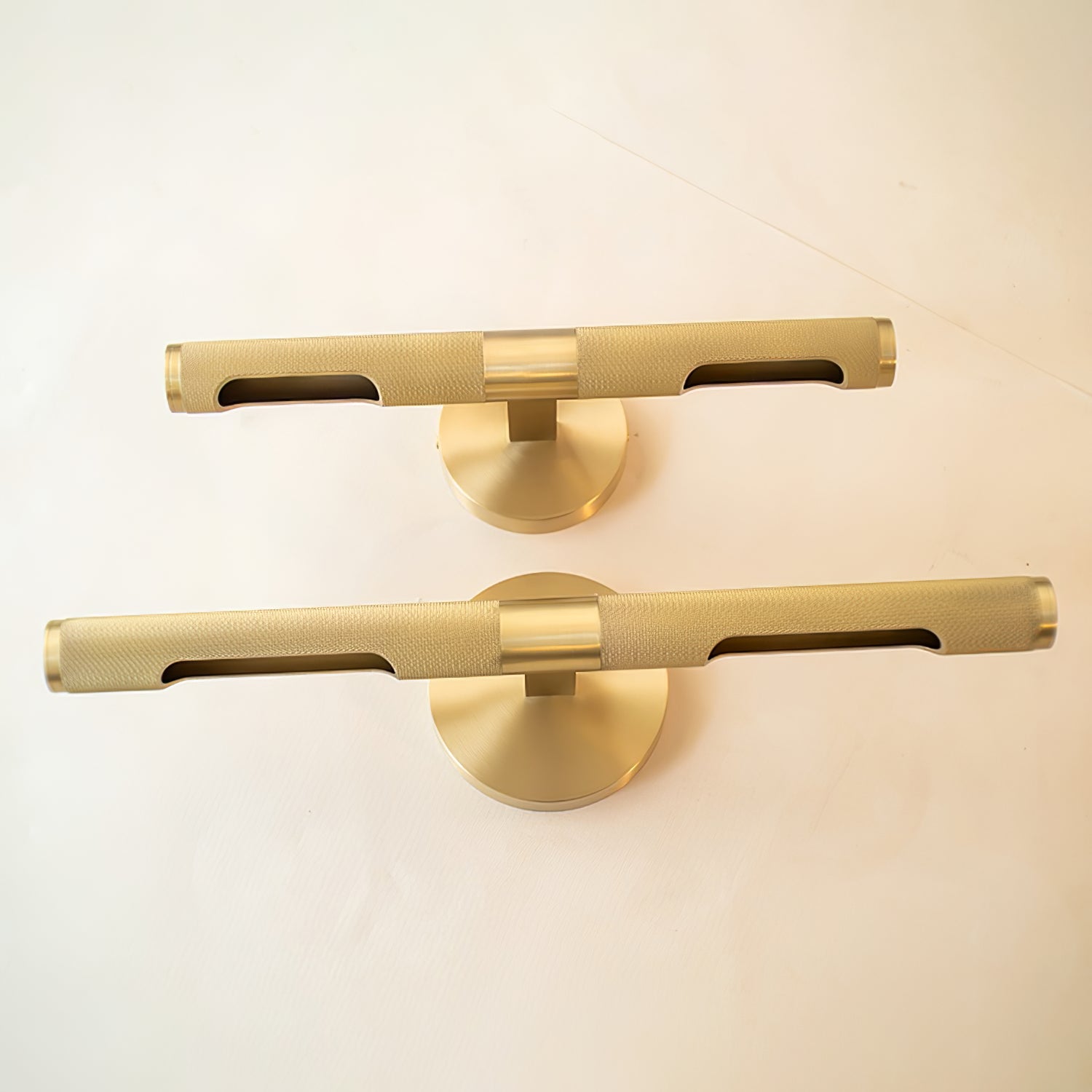 Qenzaro Wall Light