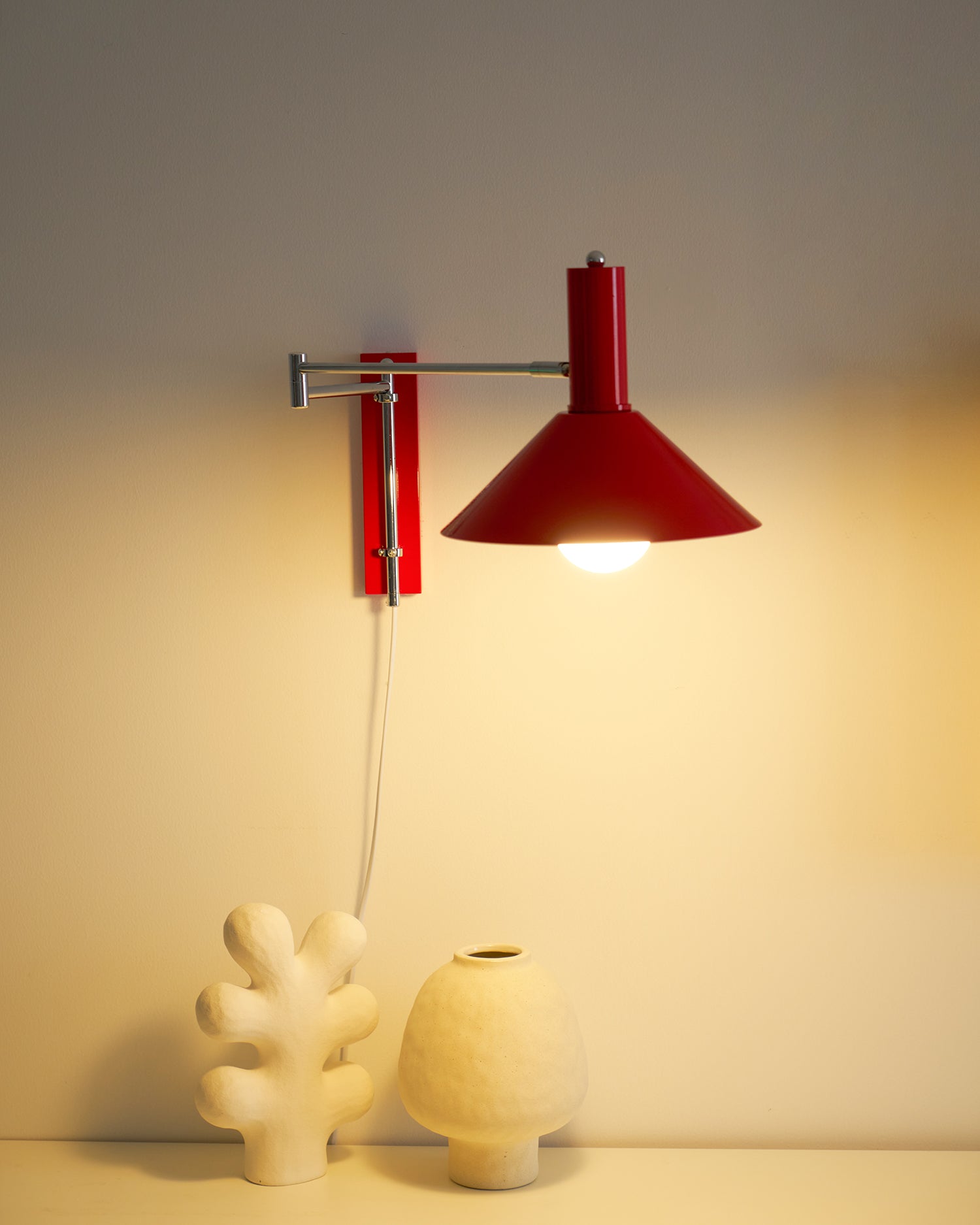 Silwellon Plug In Wall Light