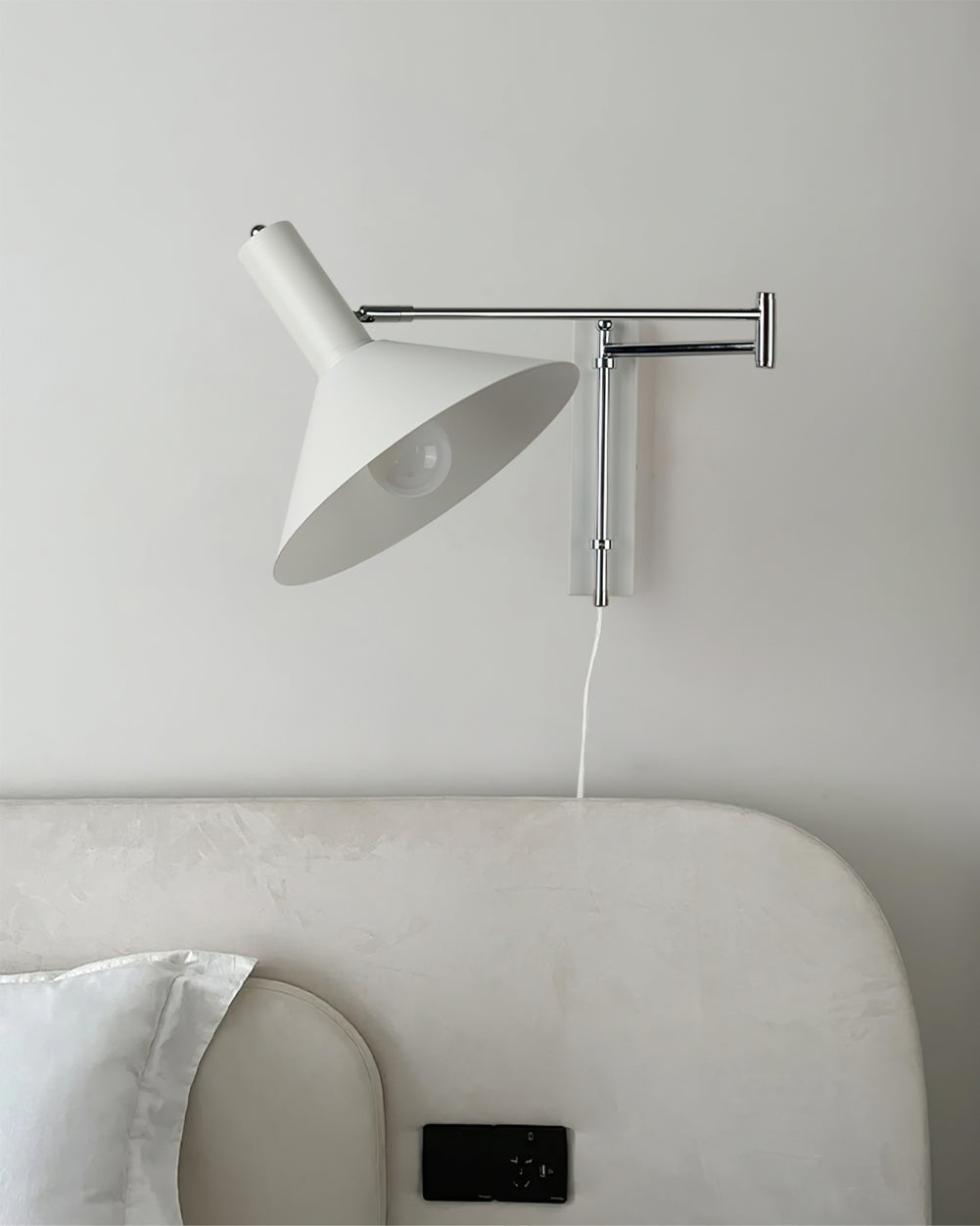 Silwellon Plug In Wall Light