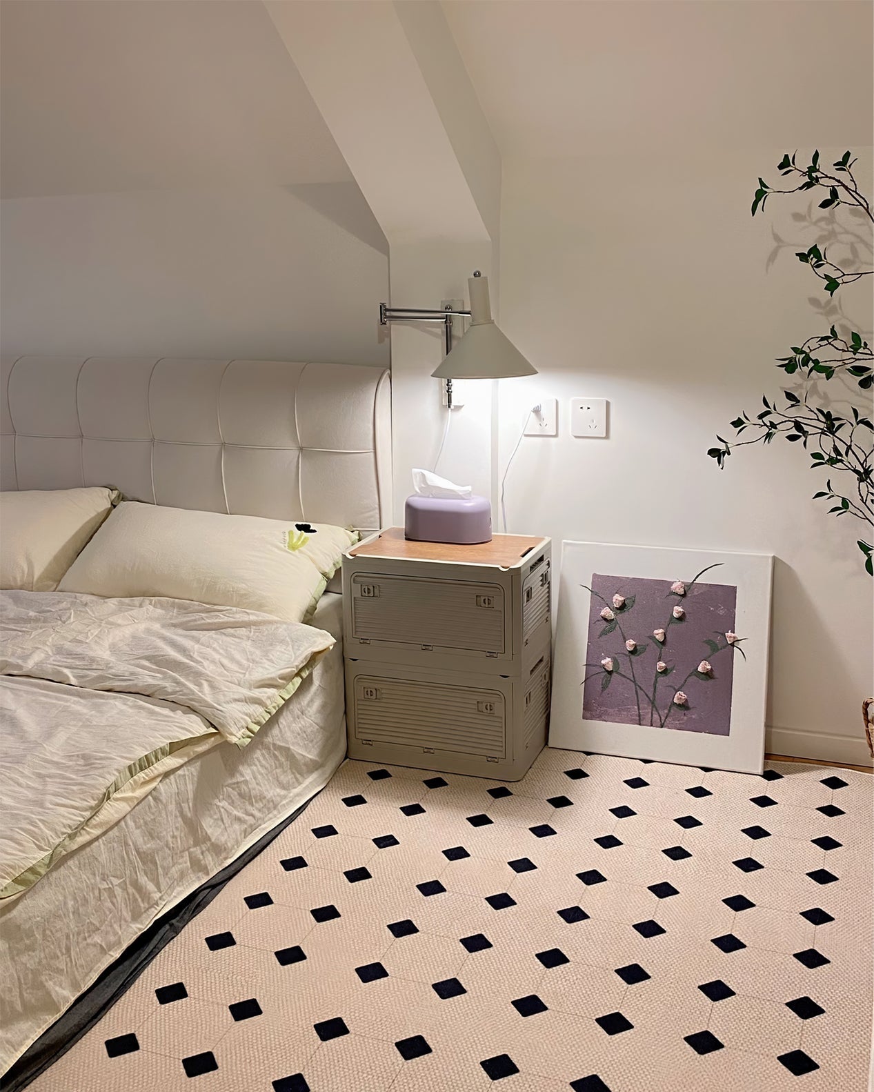 Silwellon Plug In Wall Light