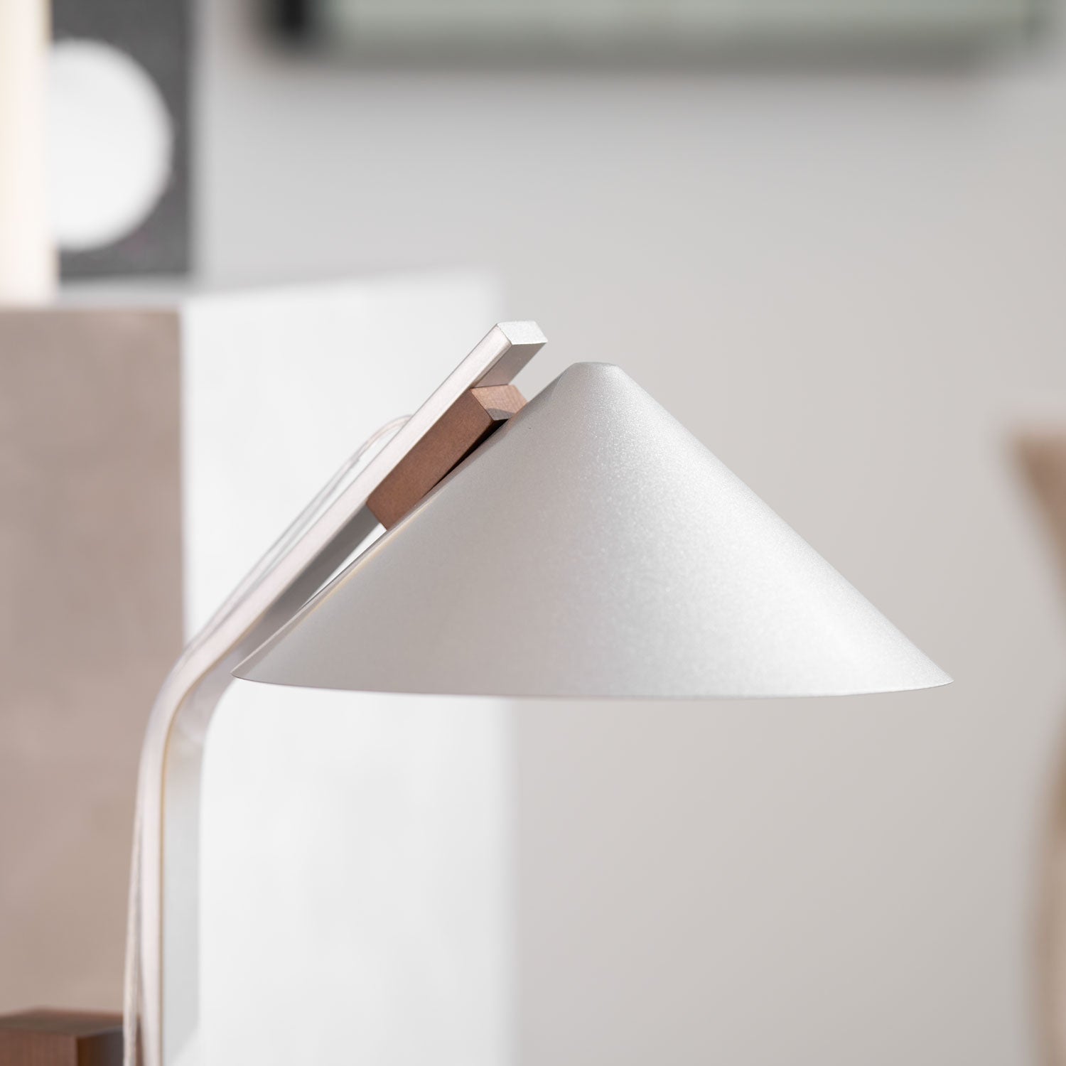 Arumeca Table Lamp