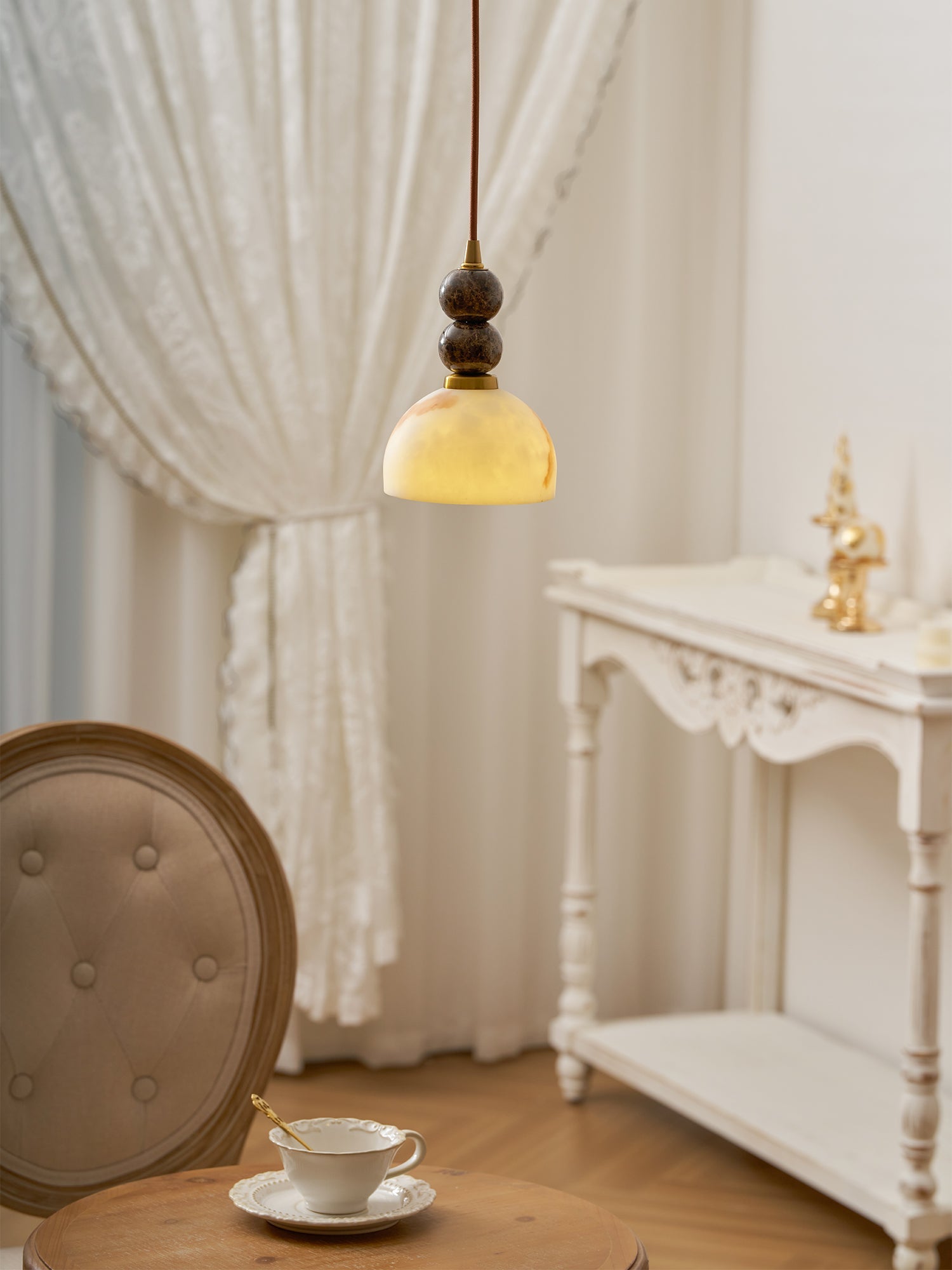 Quinar Sculptural Pendant Light