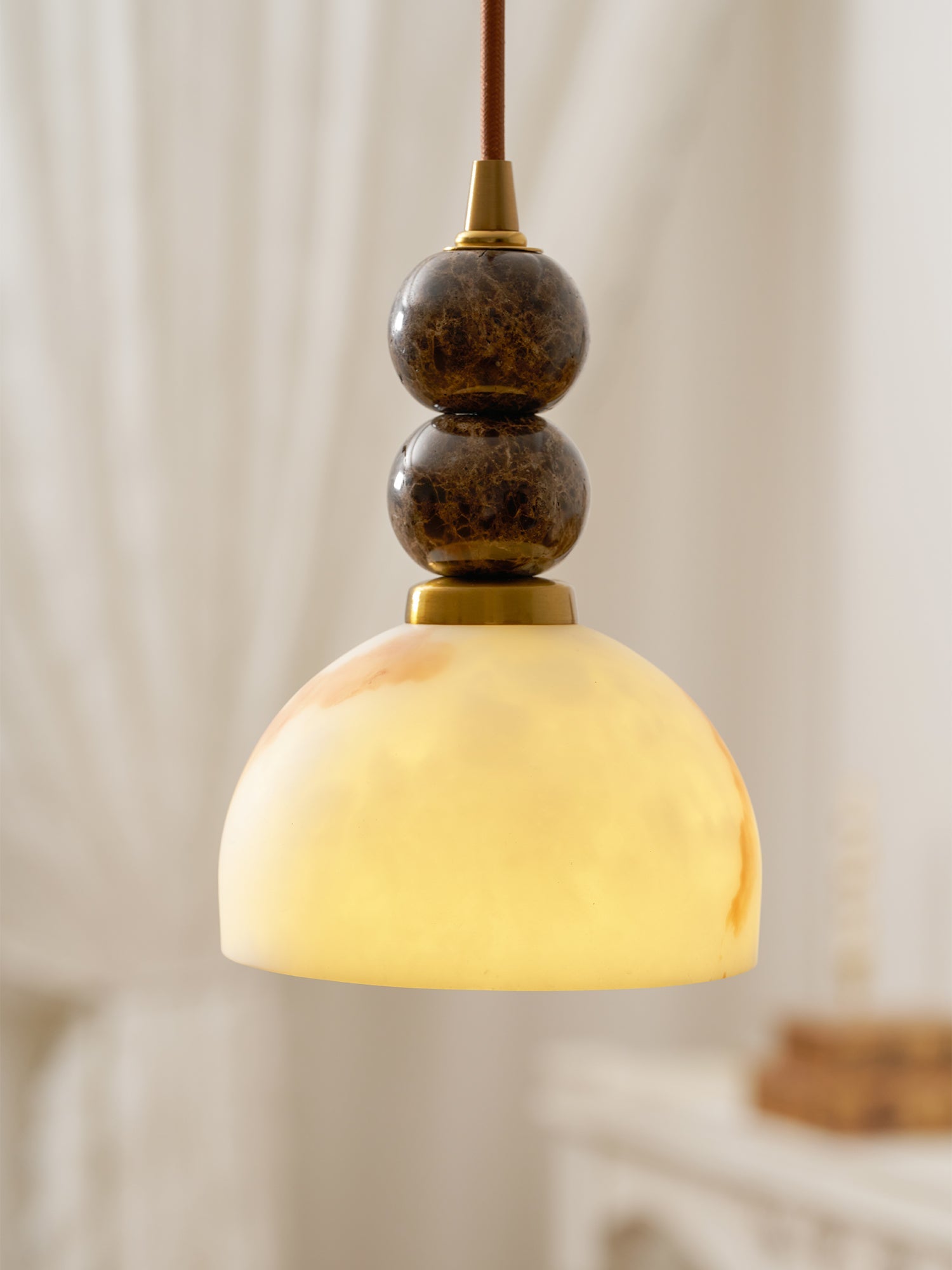 Quinar Sculptural Pendant Light