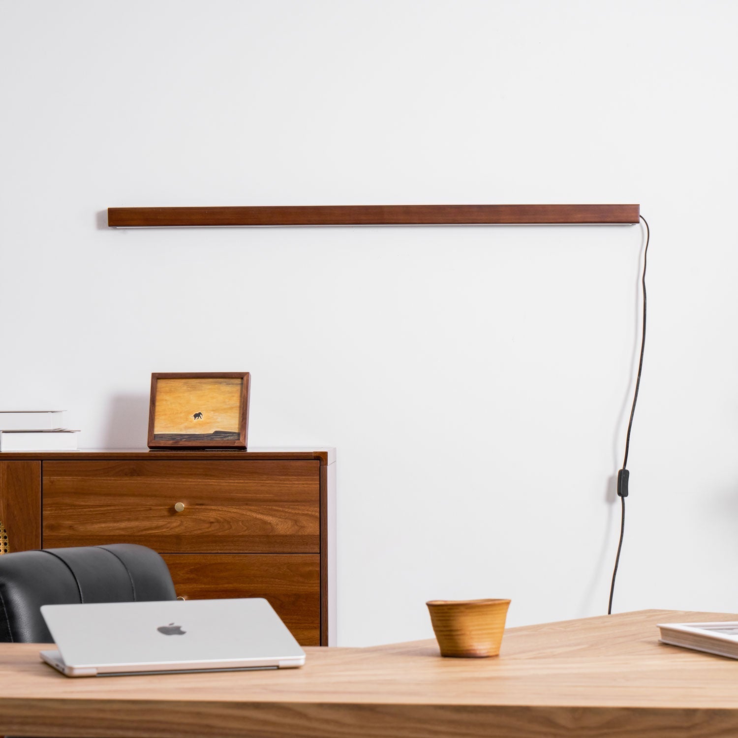 Aerelo Wall Light