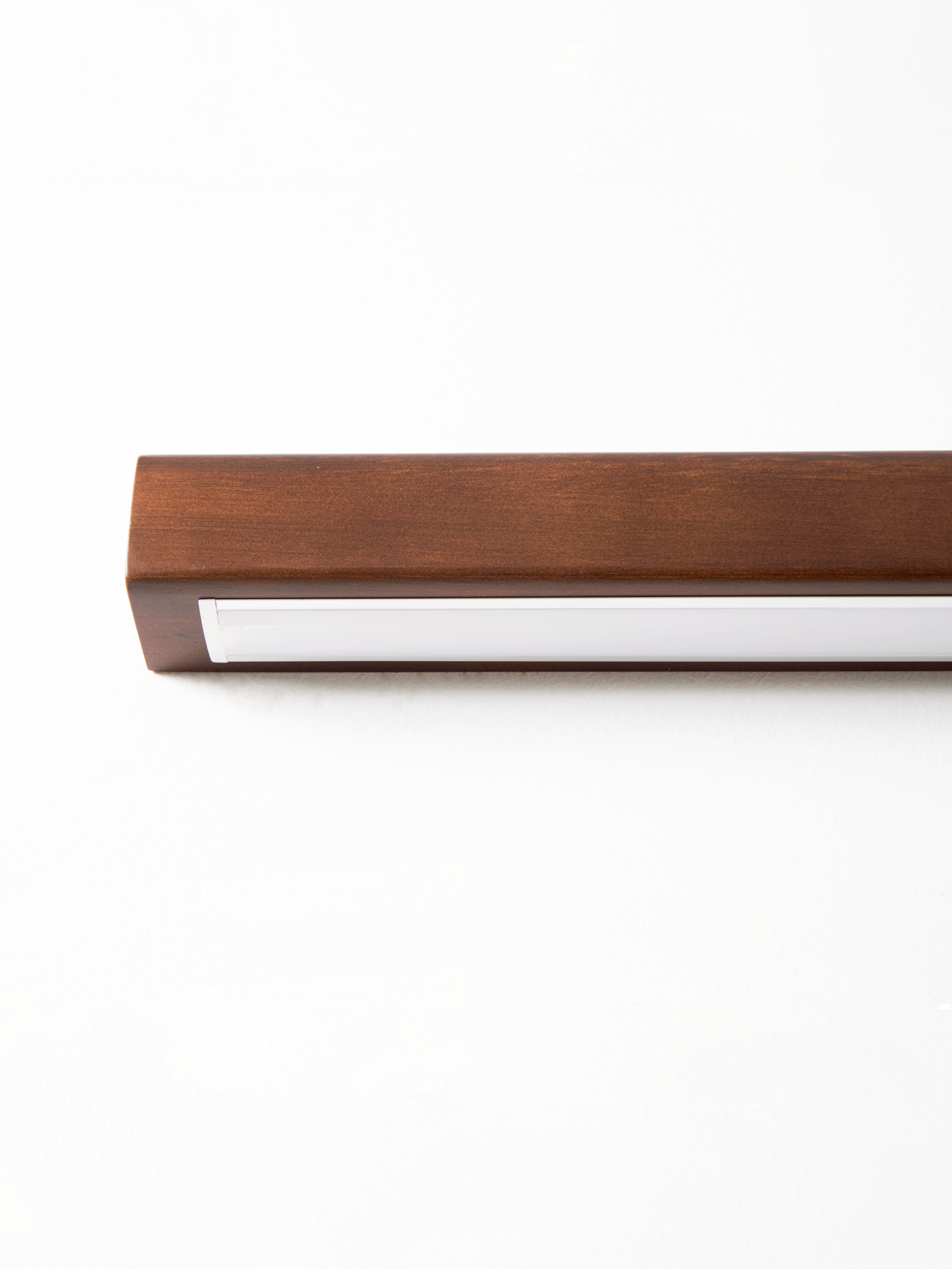 Zelluden Linear Wall Light