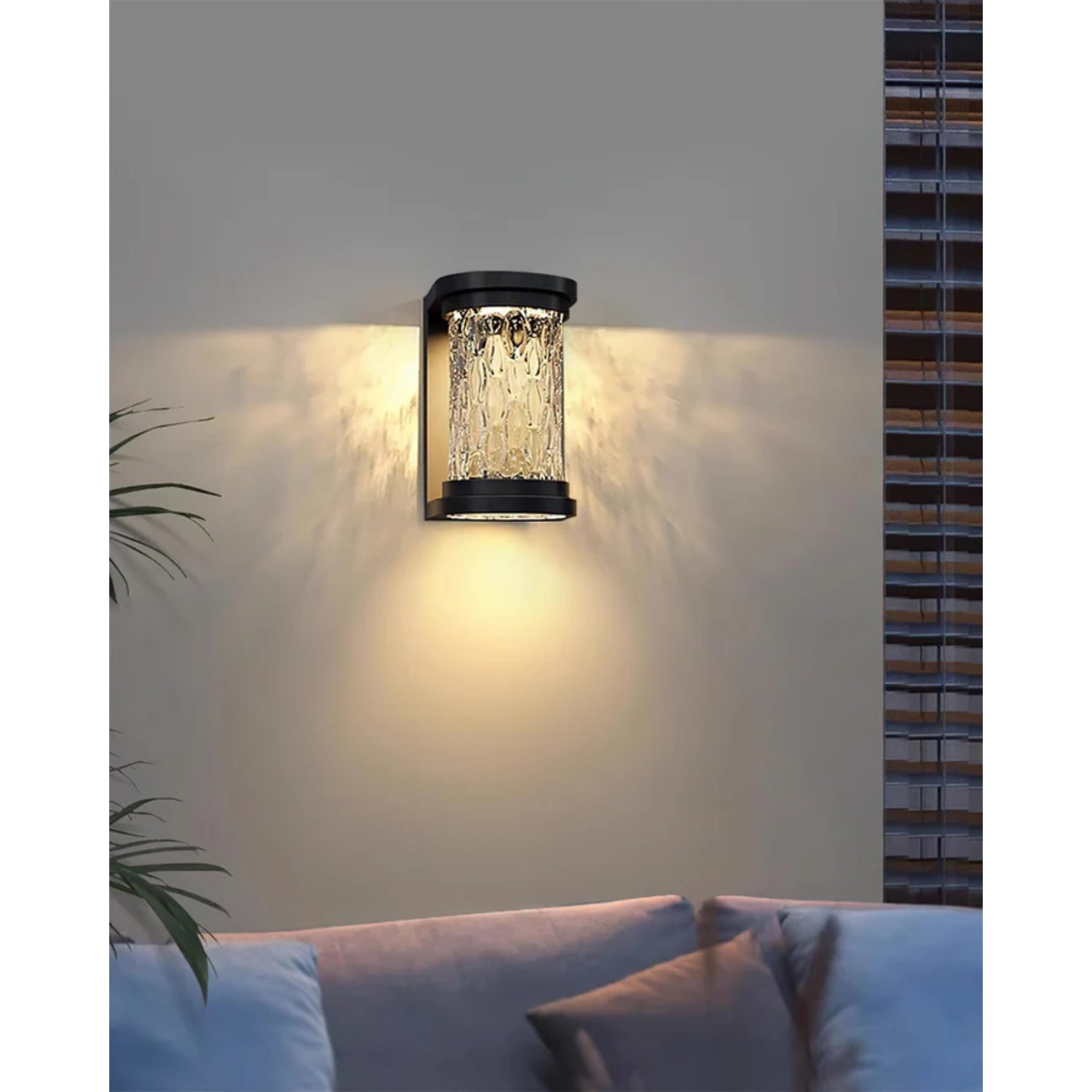 Ariscan Outdoor Wall Light