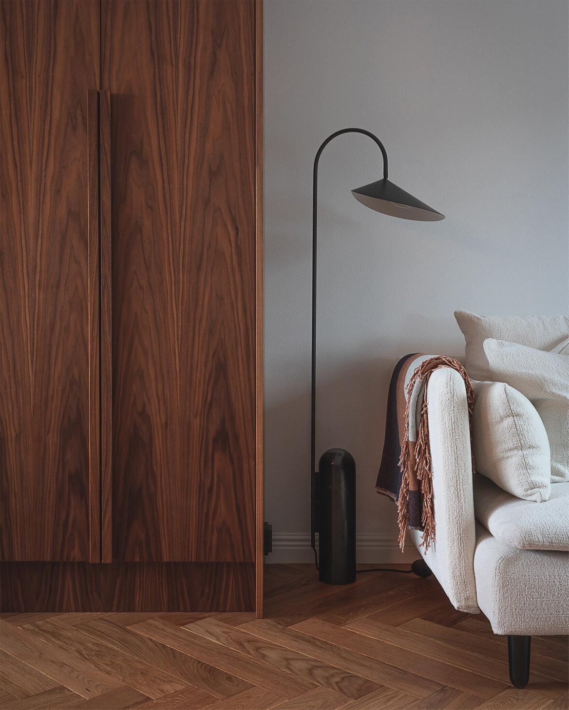 Renlinia Arc Floor Lamp