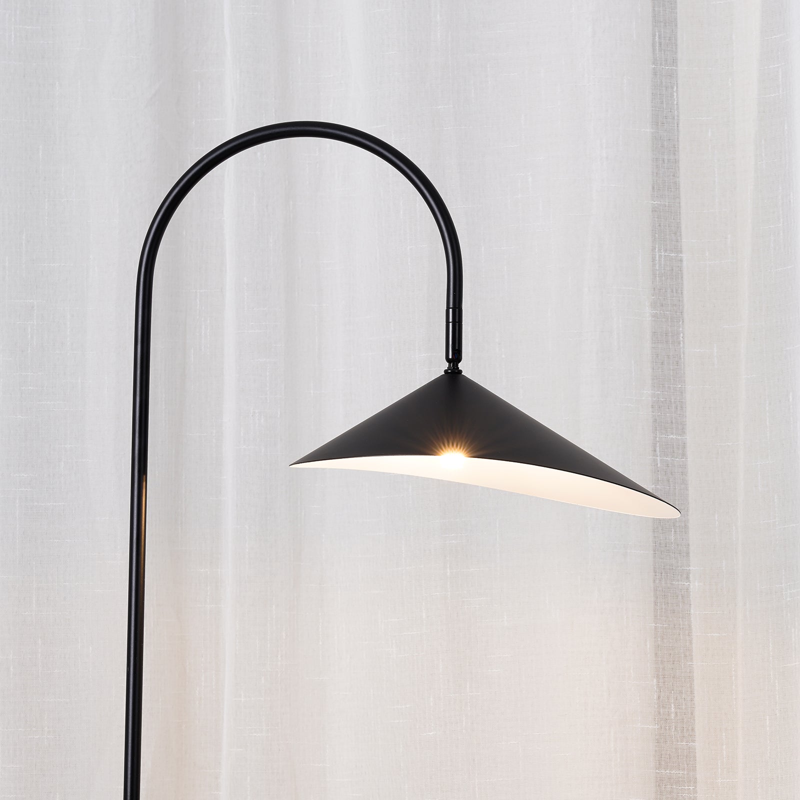 Renlinia Arc Floor Lamp