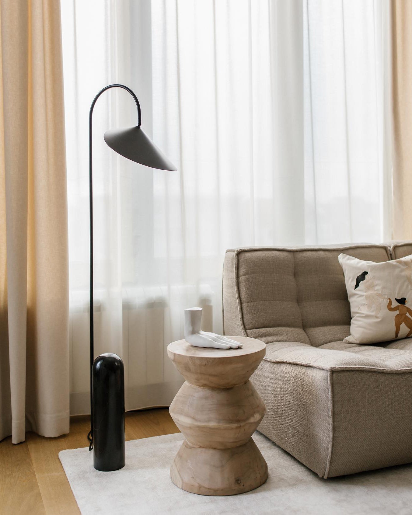 Renlinia Arc Floor Lamp