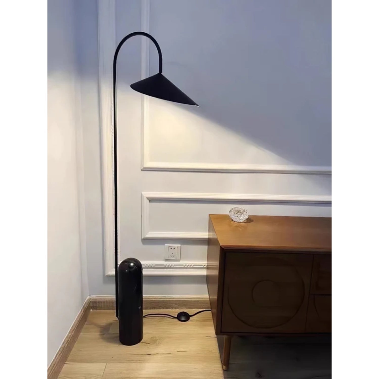 Arumce Floor Lamp