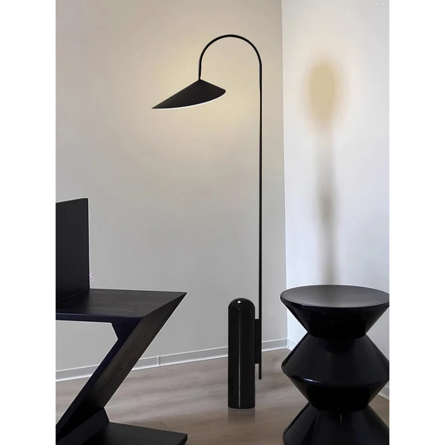 Arumce Floor Lamp