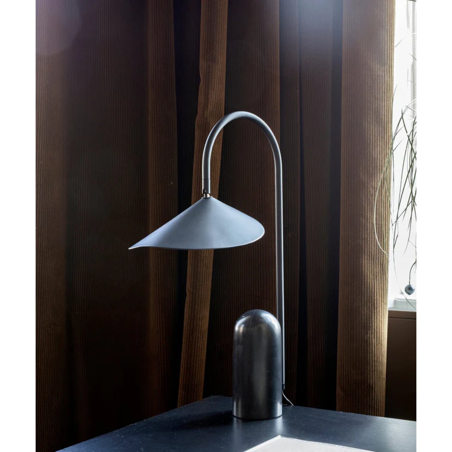 Arumce Table Lamp