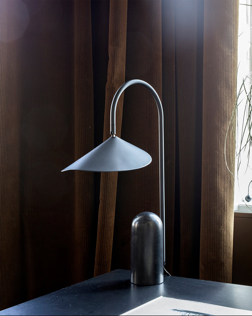 Reyaris Modern Table Lamp