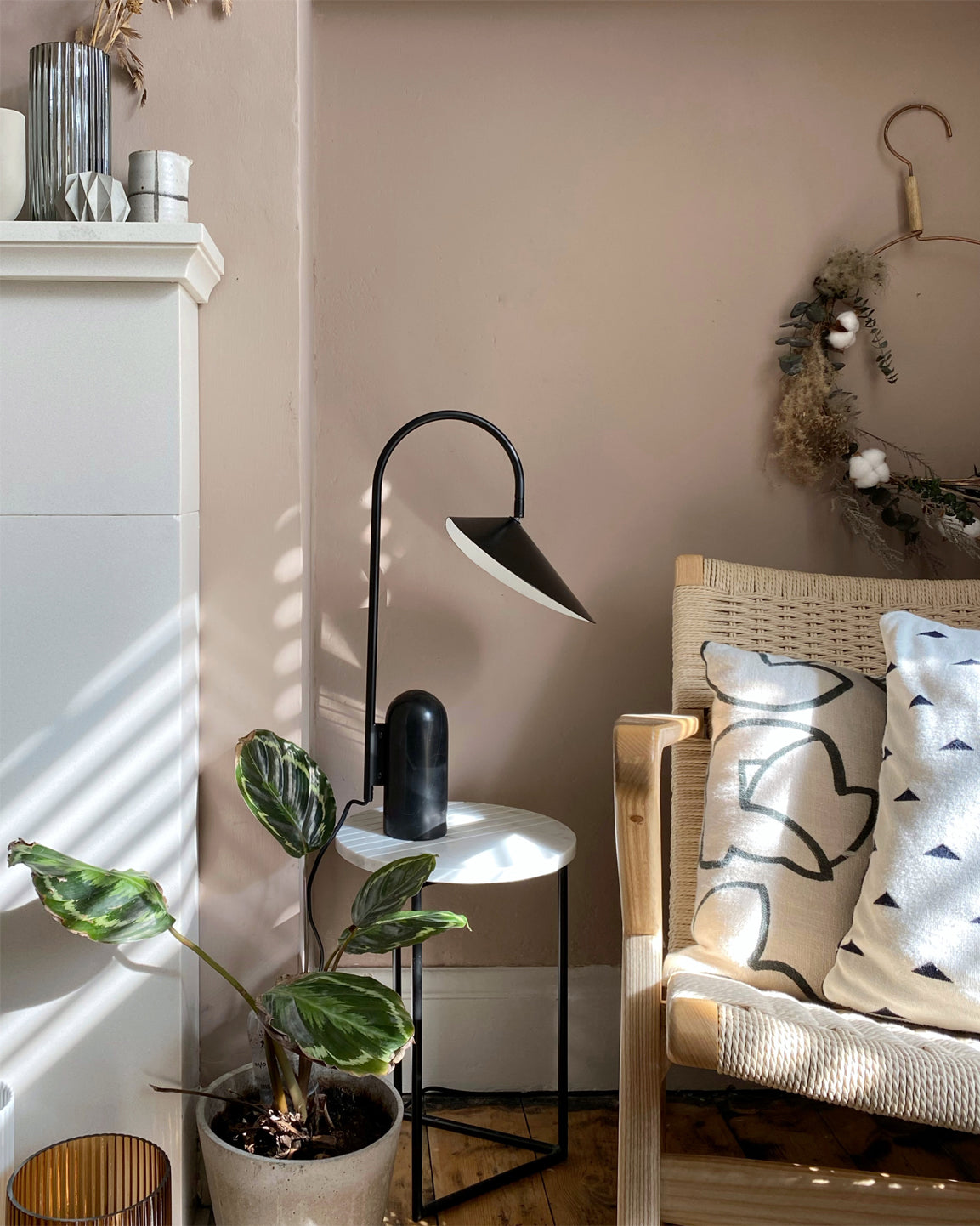 Reyaris Modern Table Lamp