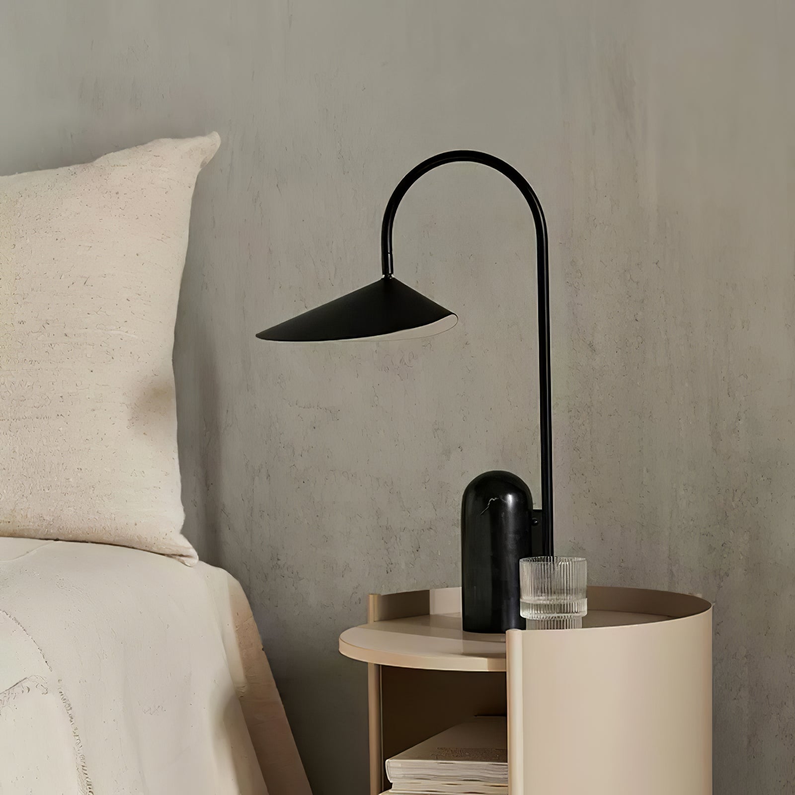 Arumce Table Lamp
