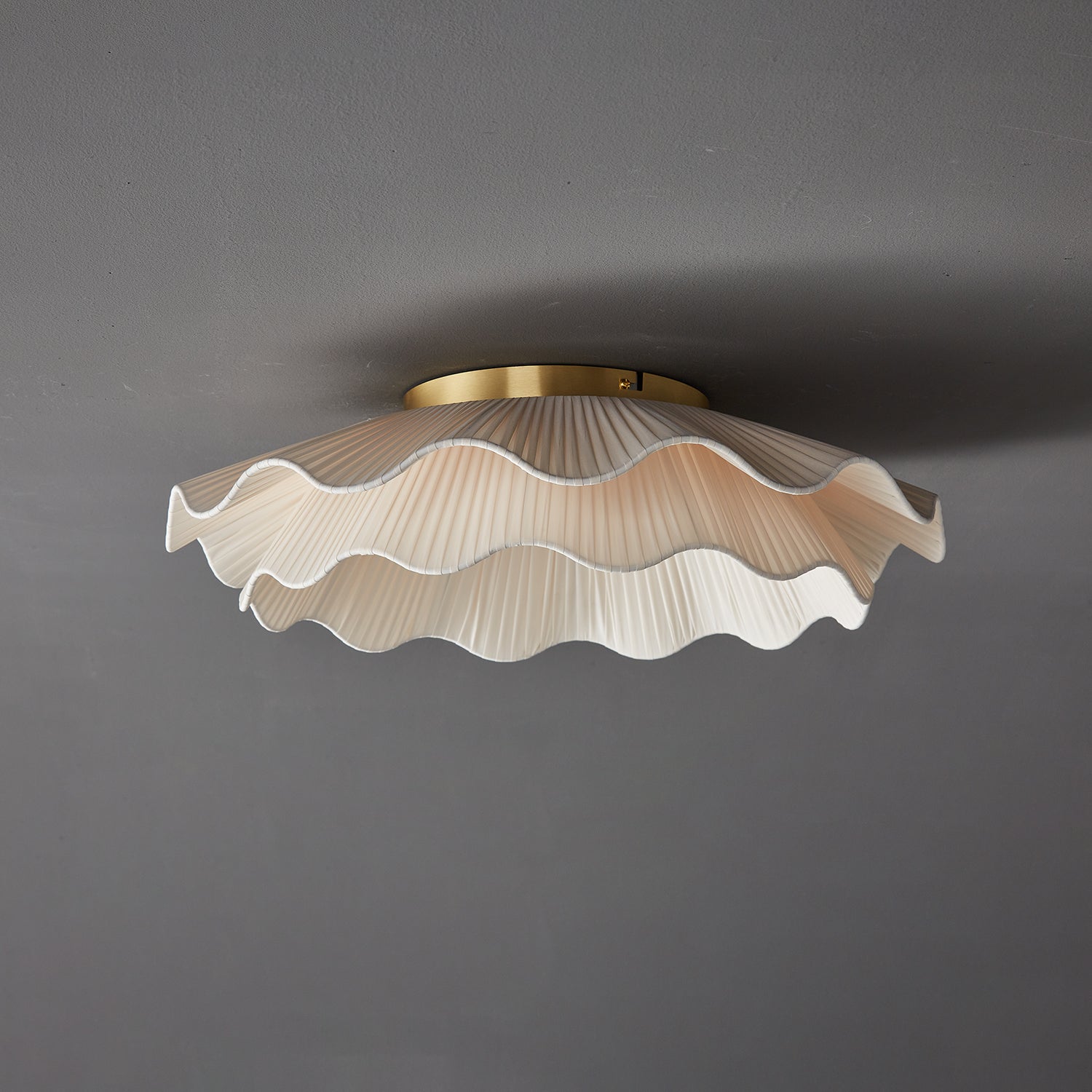 Arvin Flower Ceiling Light