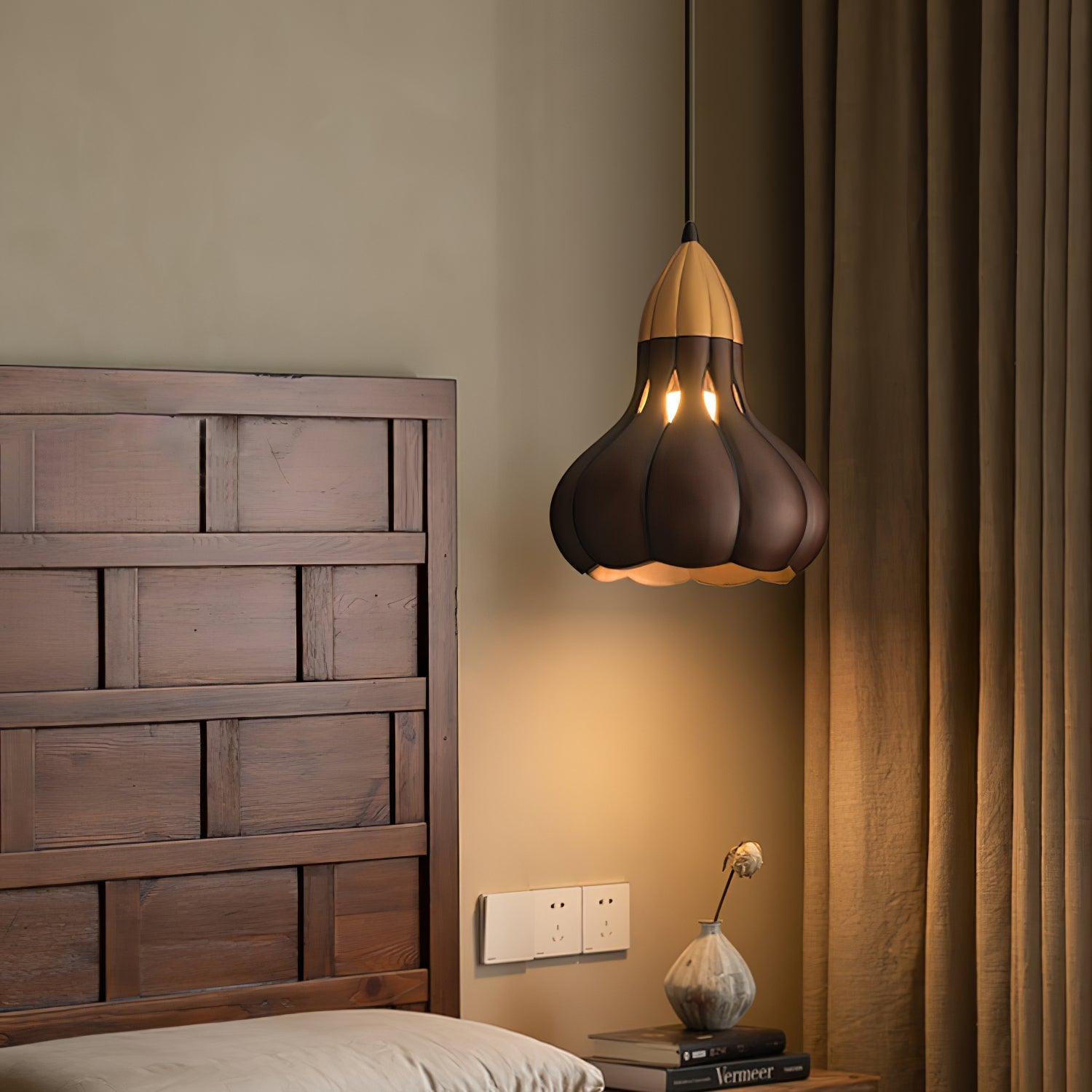 Auresca Pendant Light