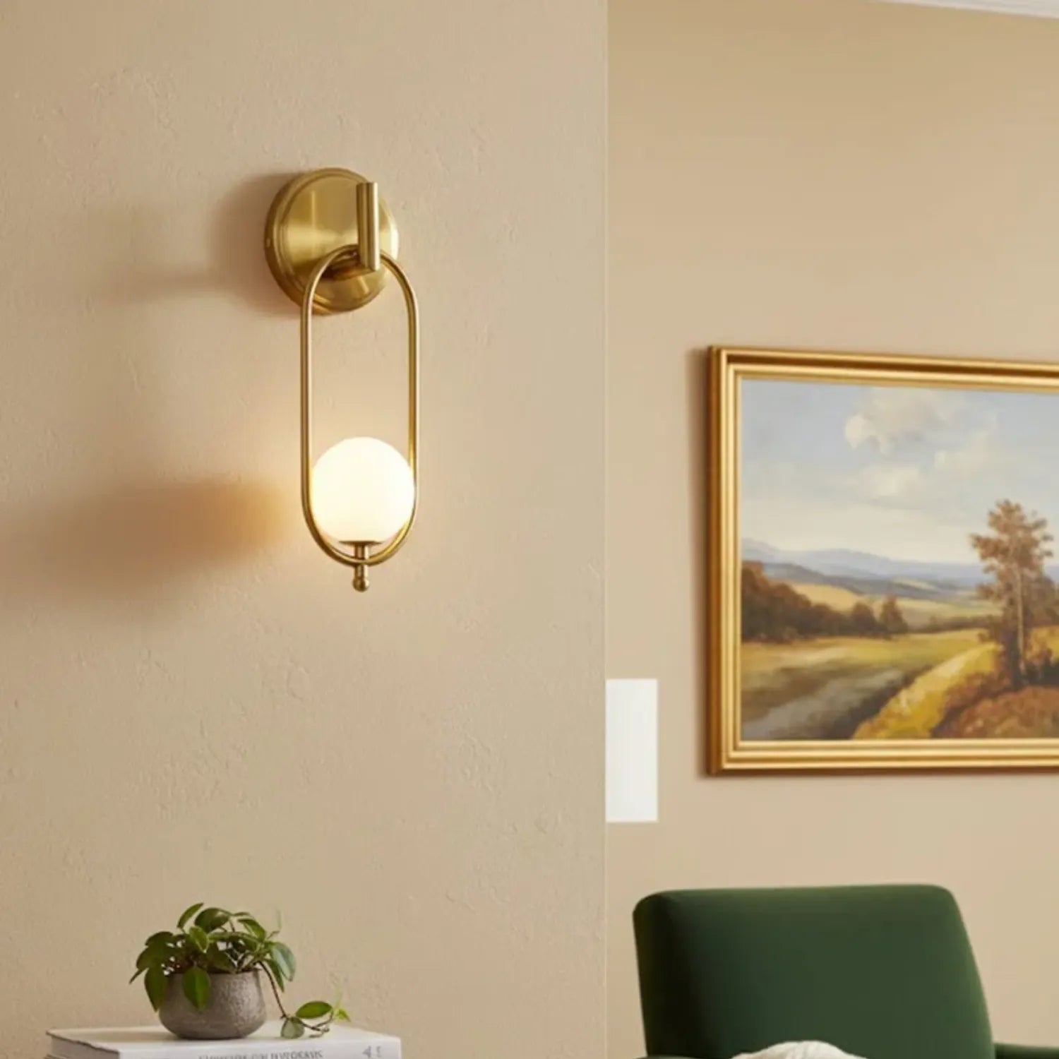 Orevva Wall Light