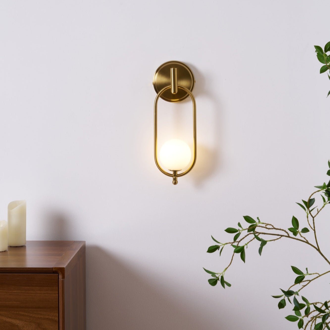 Orevva Wall Light