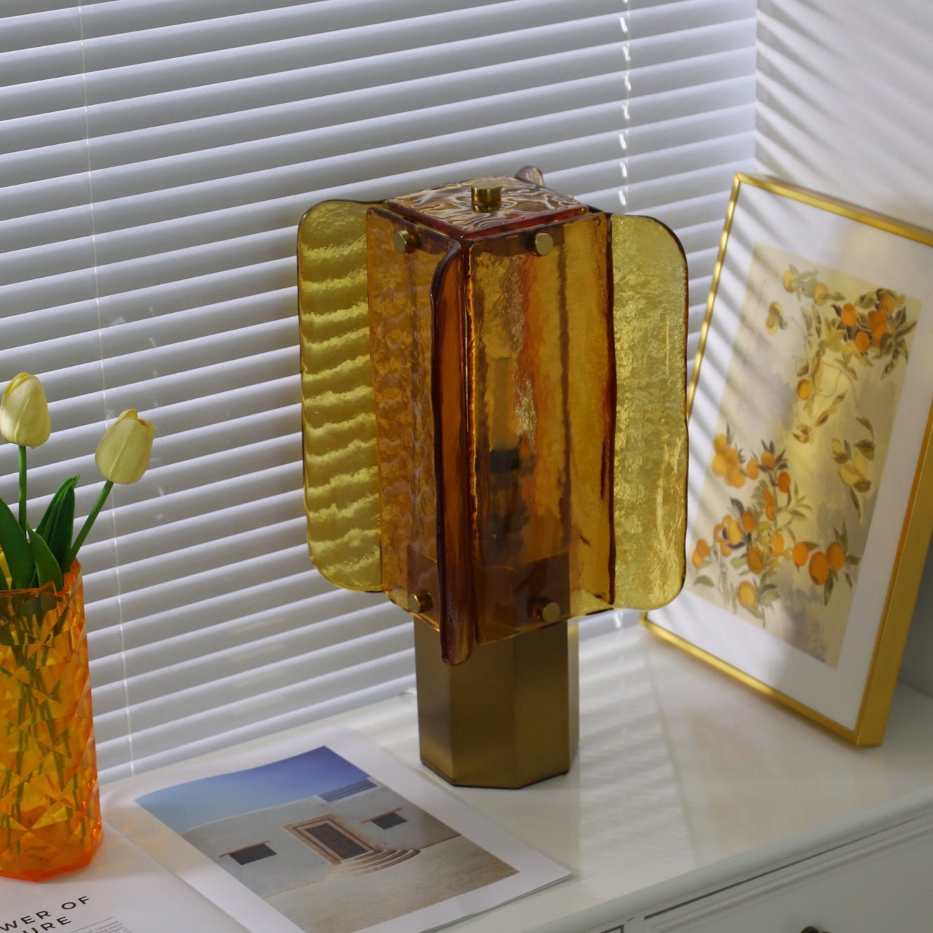 Velynessa Table Lamp