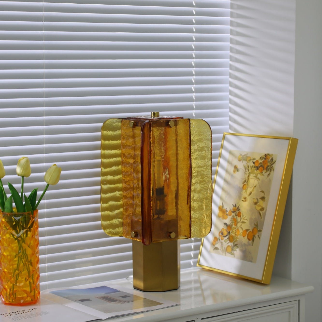 Velynessa Table Lamp