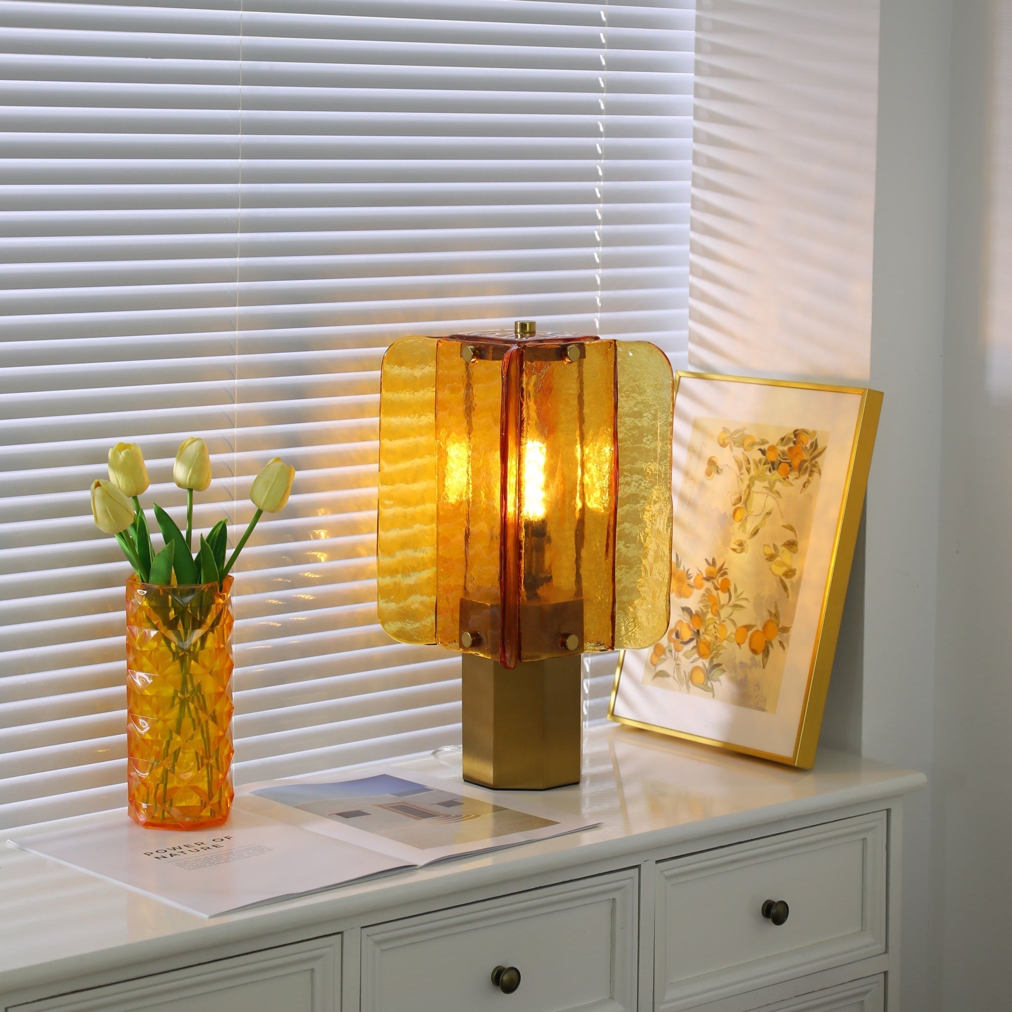 Velynessa Table Lamp