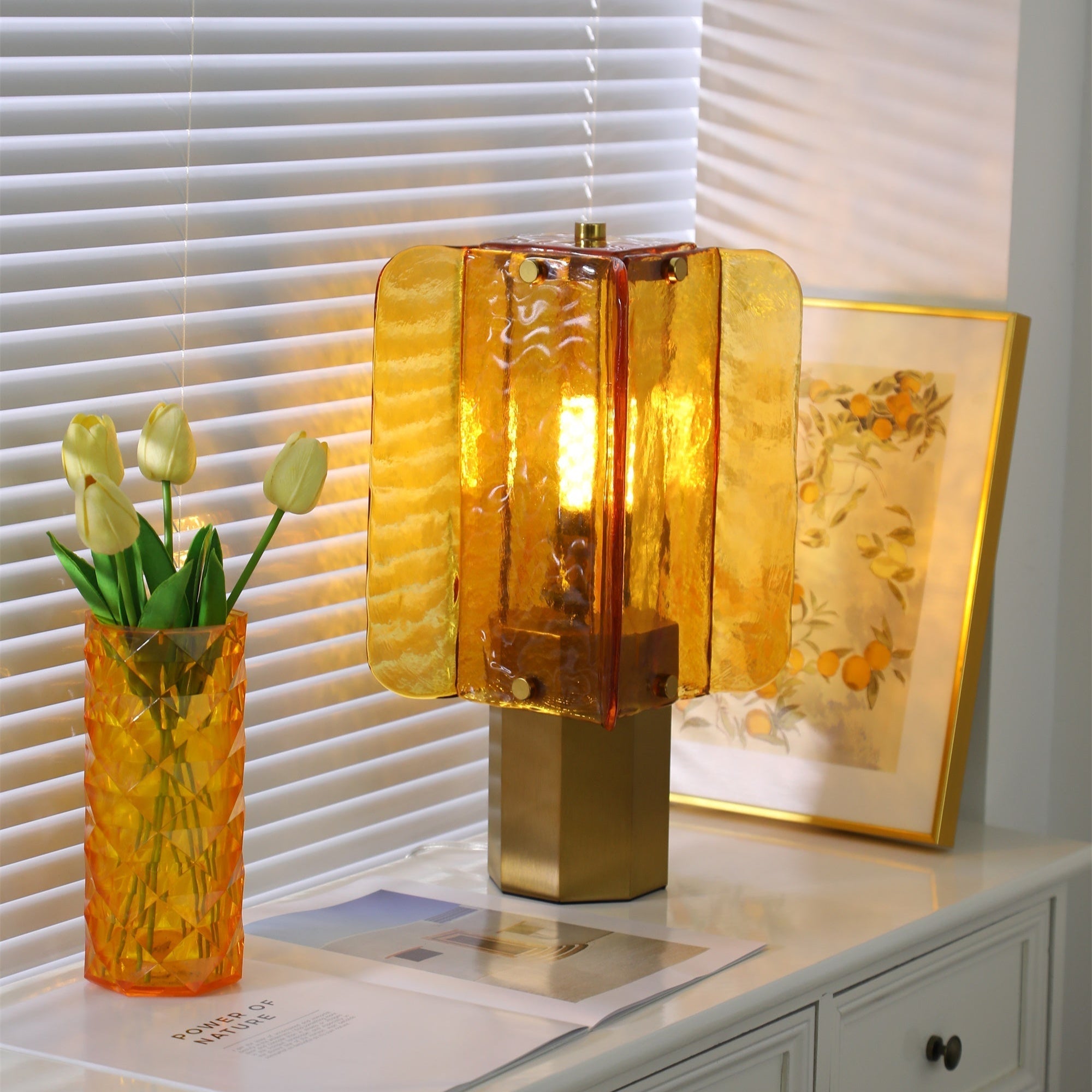 Velynessa Table Lamp