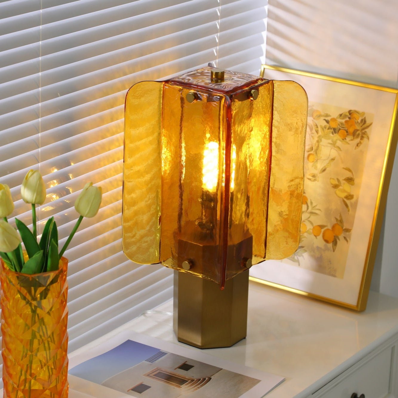 Velynessa Table Lamp