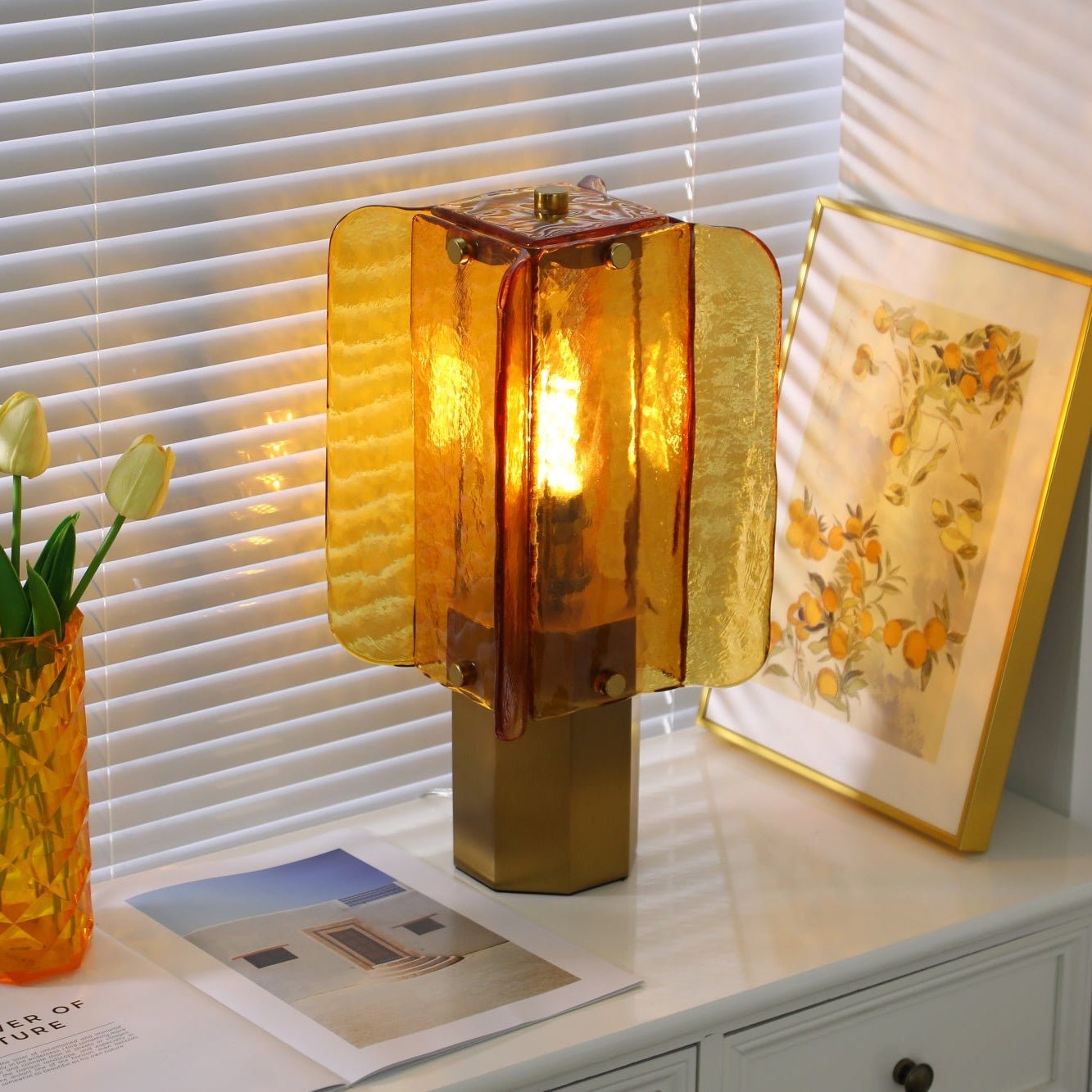 Velynessa Table Lamp
