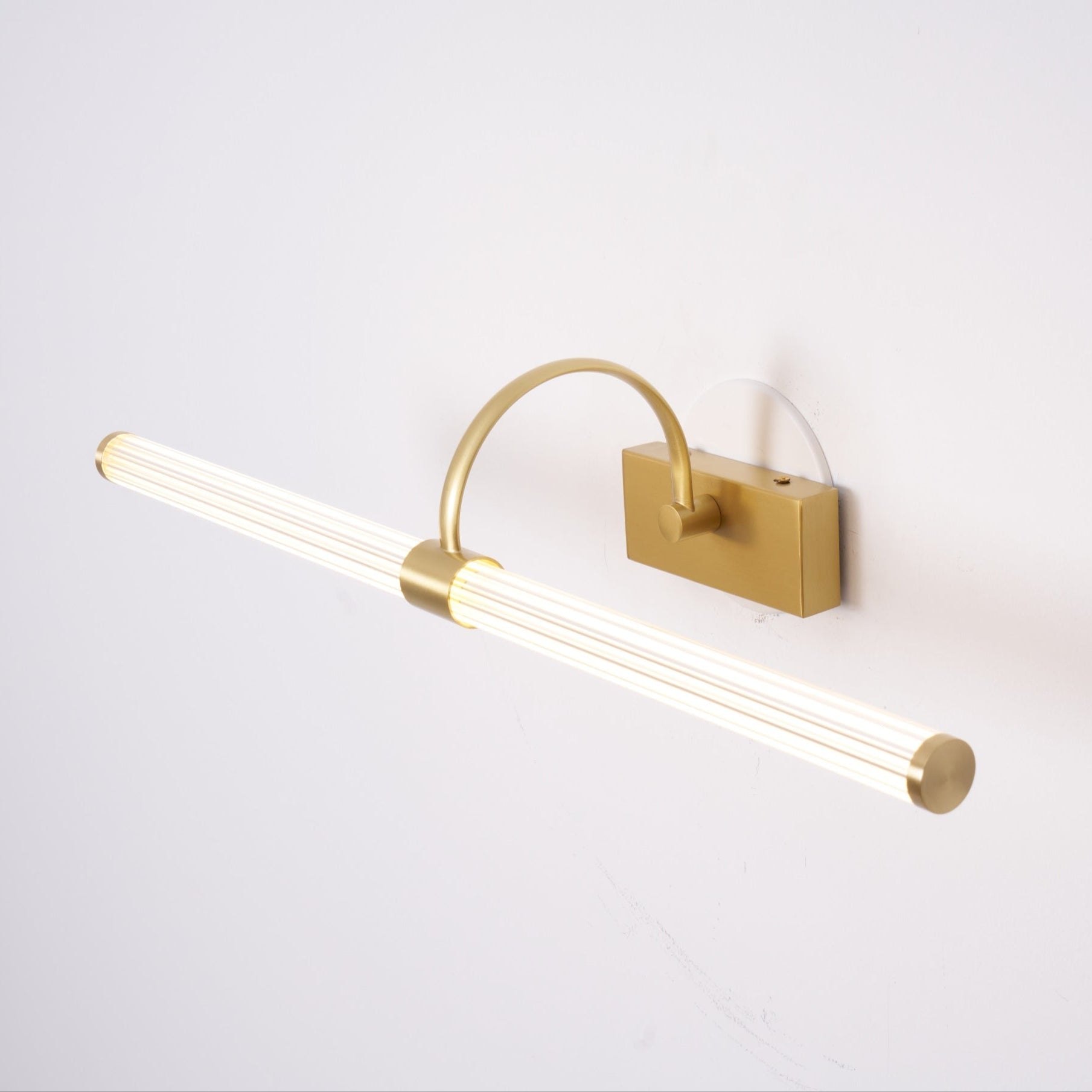 Feonis Wall Light