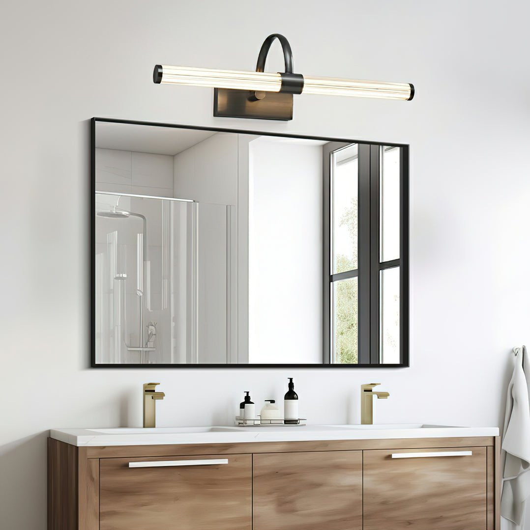 Feonis Wall Light