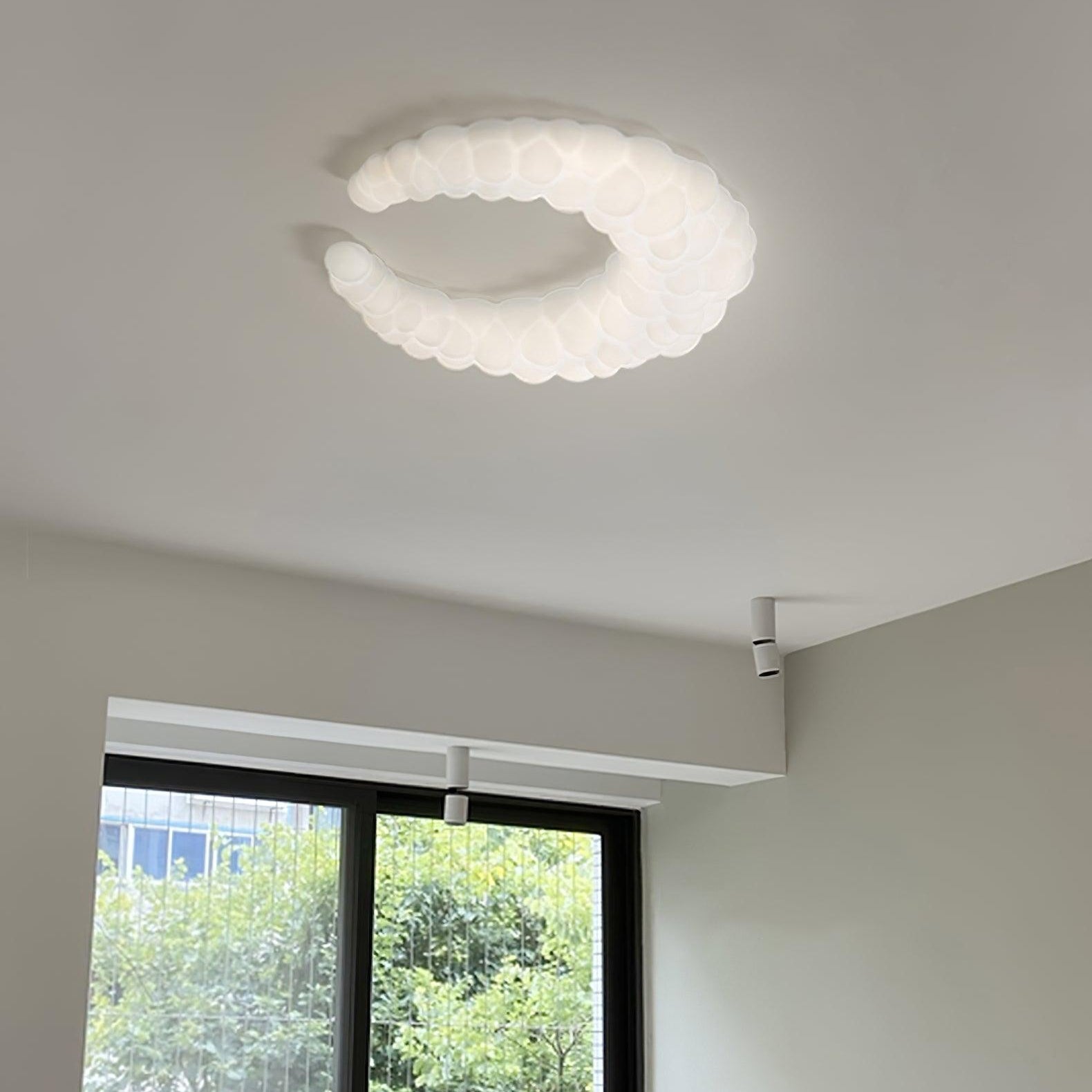 Avelim Ceiling Light