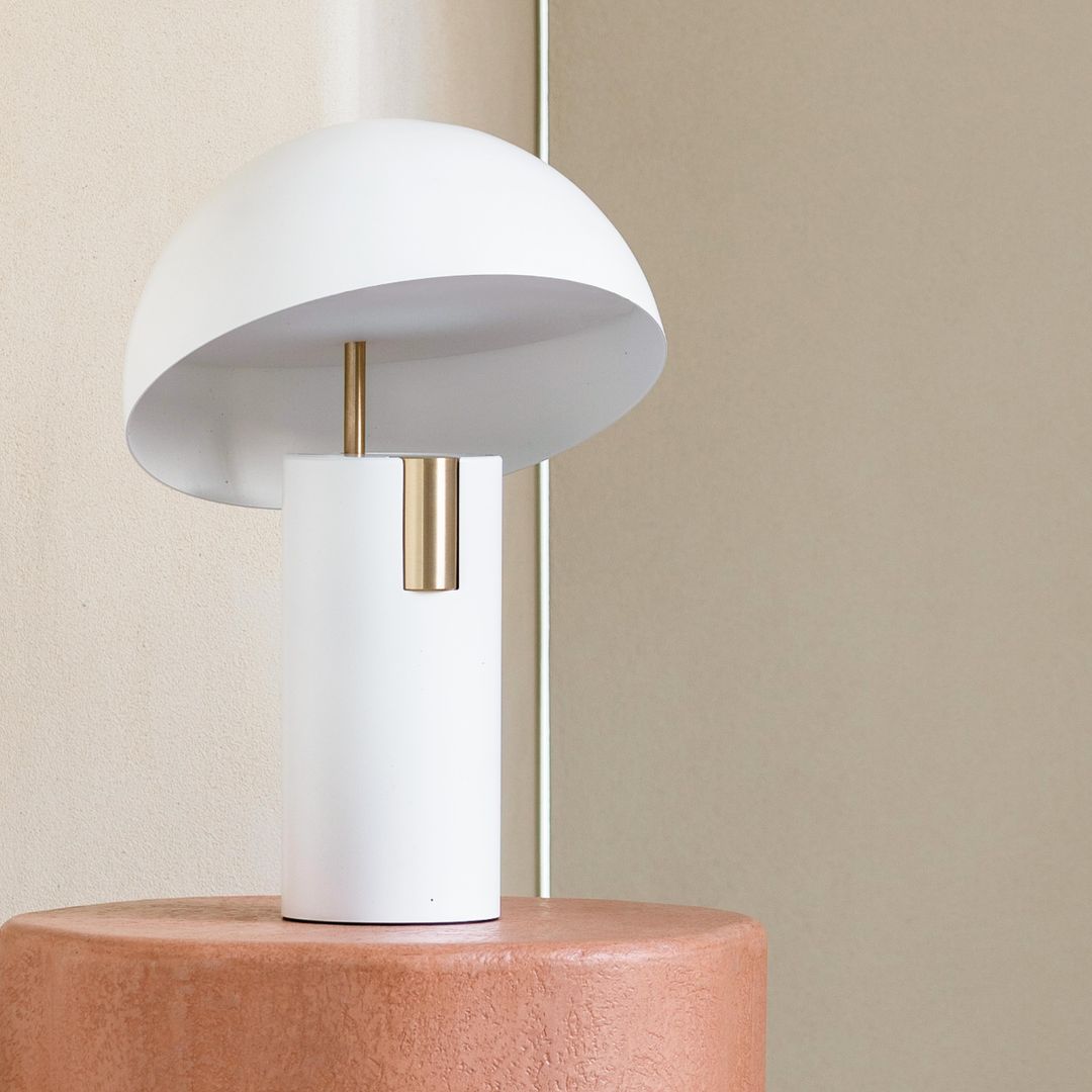 Tavos Table Lamp