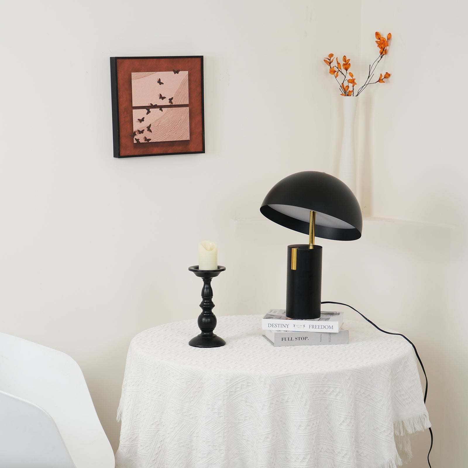 Tavos Table Lamp