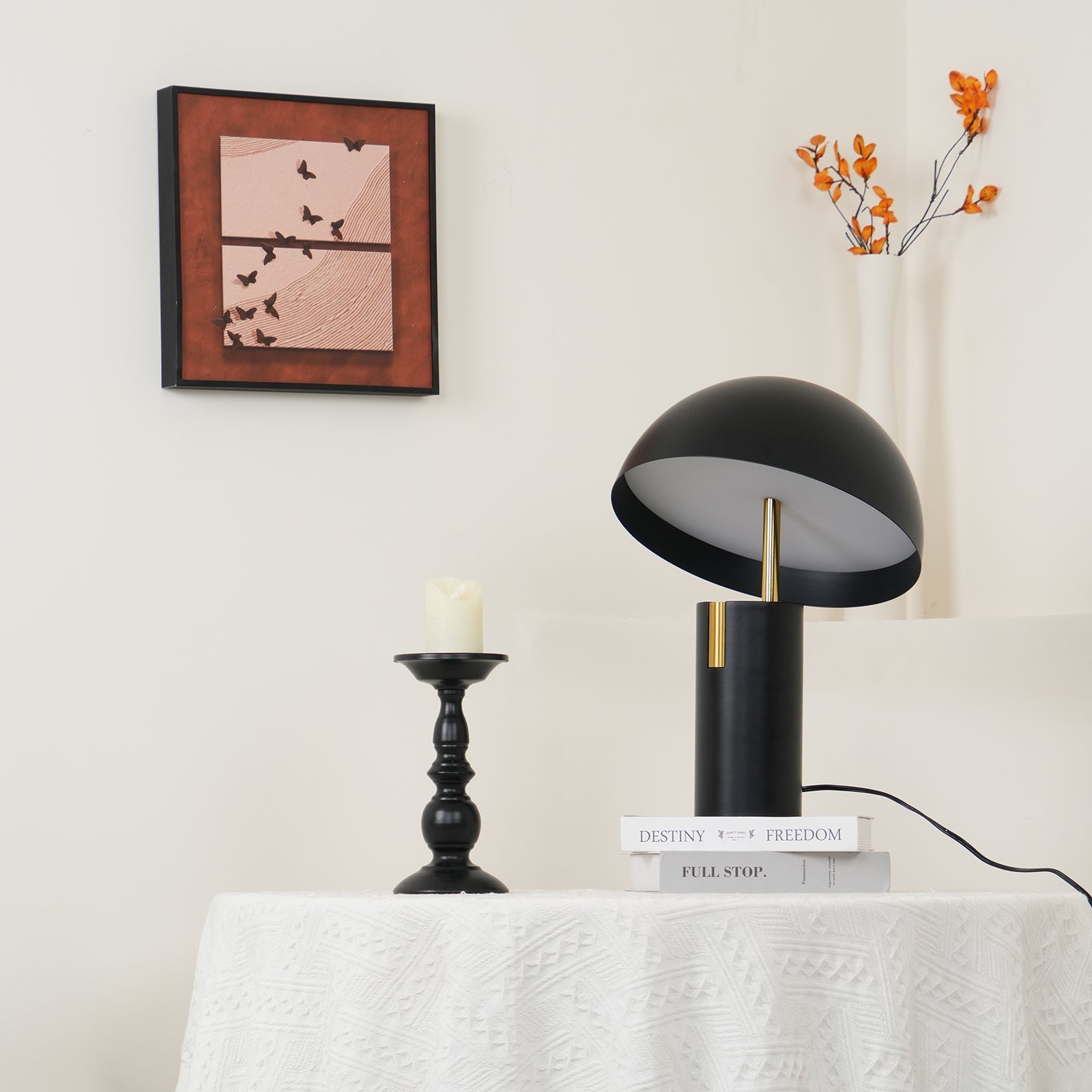 Tavos Table Lamp