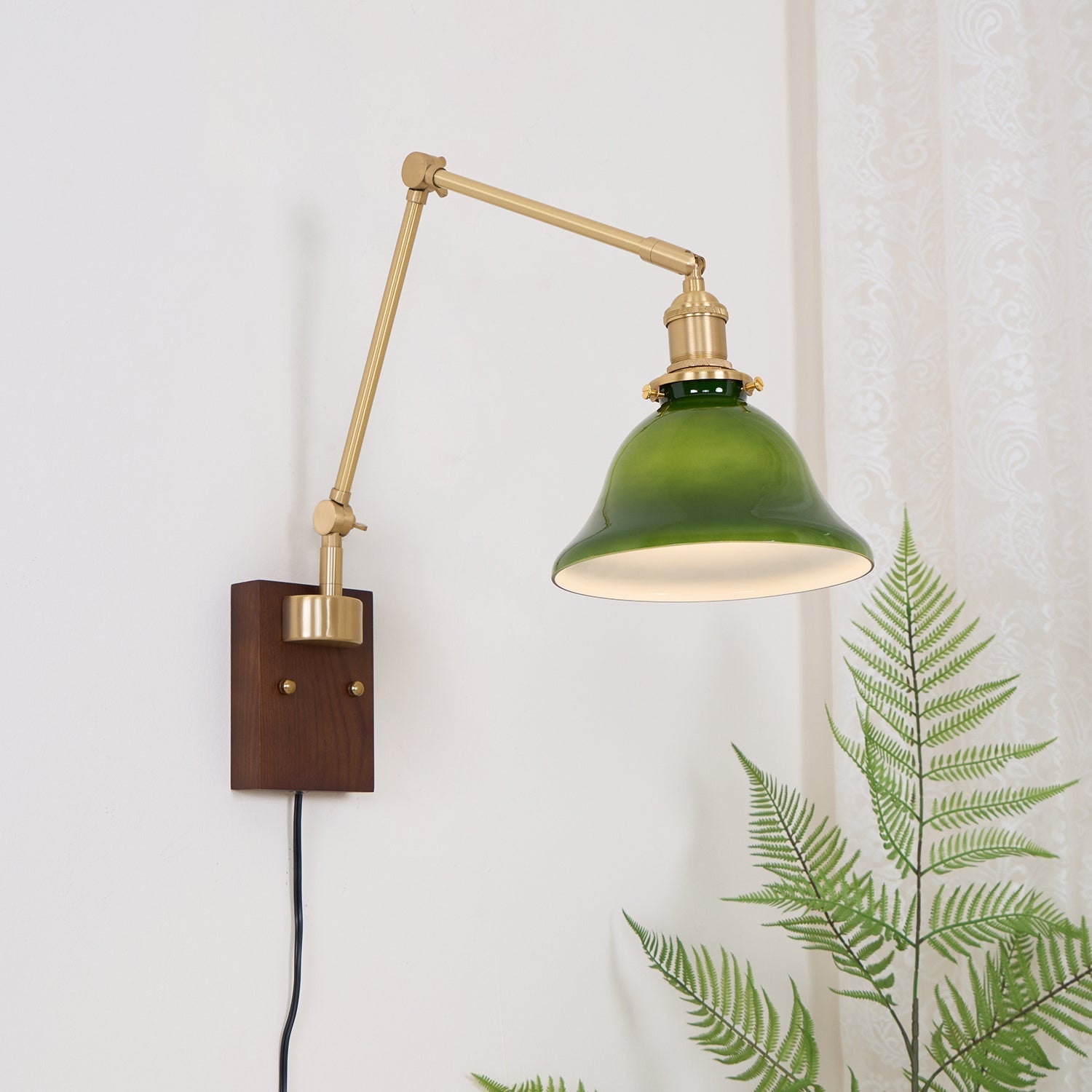 Molvik Wall Light