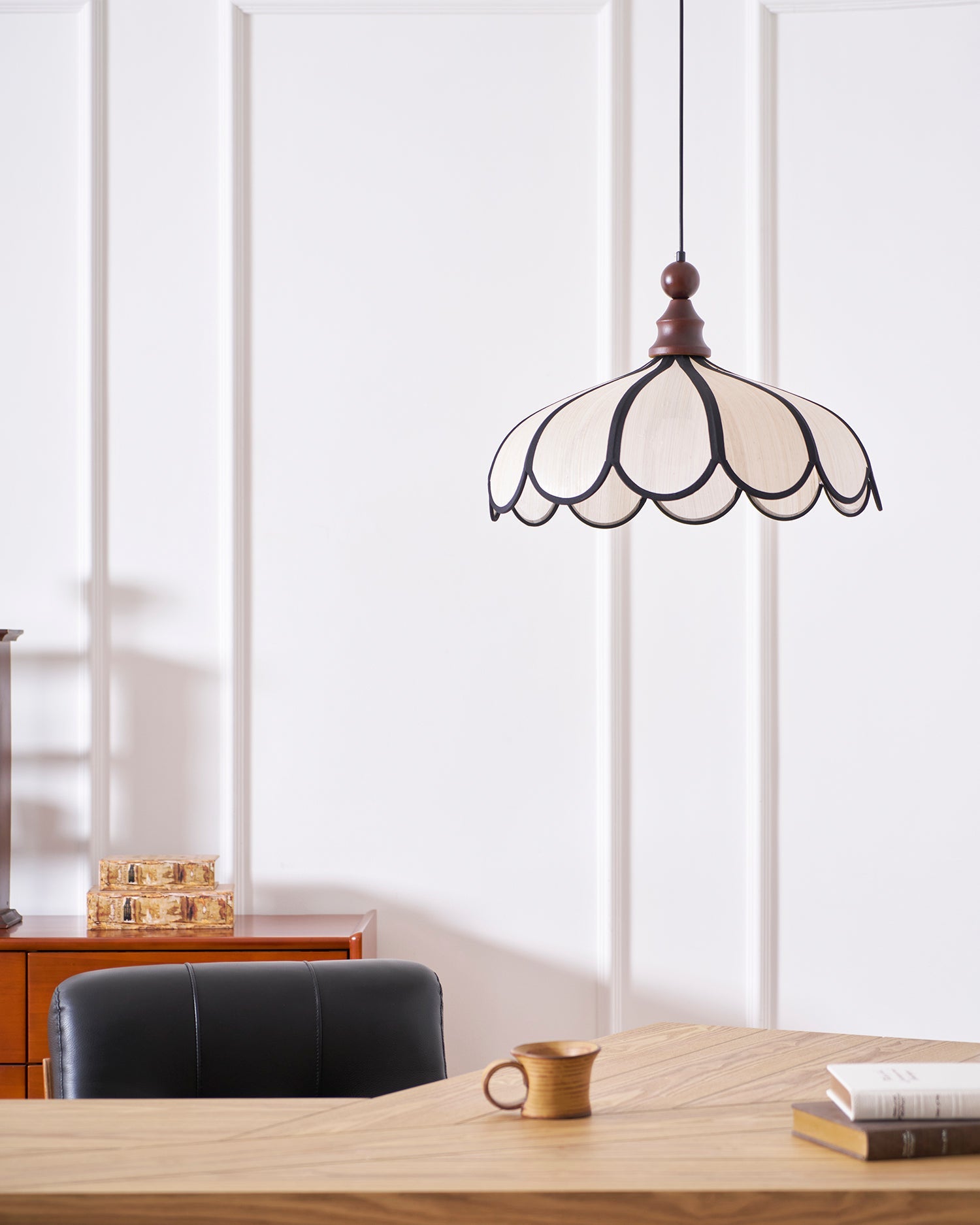Aldicove Scalloped Pendant Light