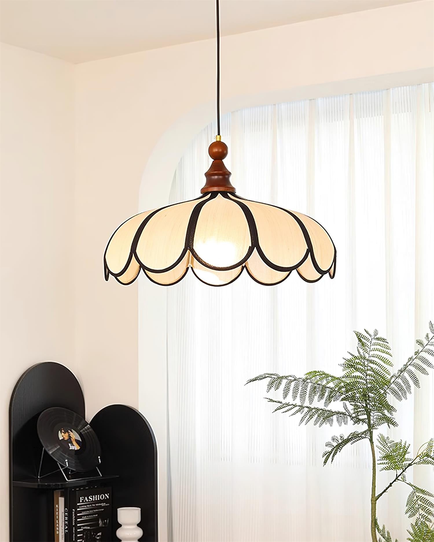 Aldicove Scalloped Pendant Light