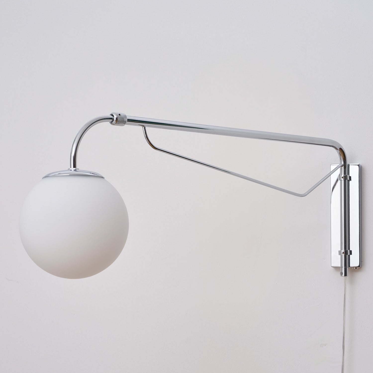 Jorarcove Adjustable Wall Light