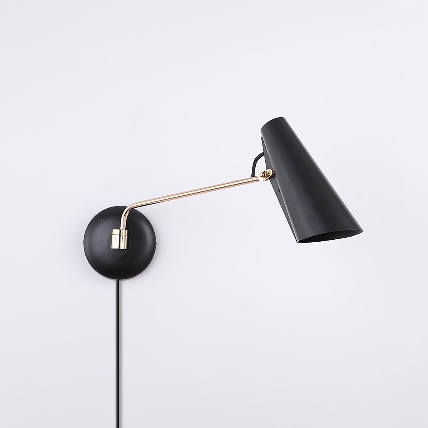 Veony Wall Light With Plug