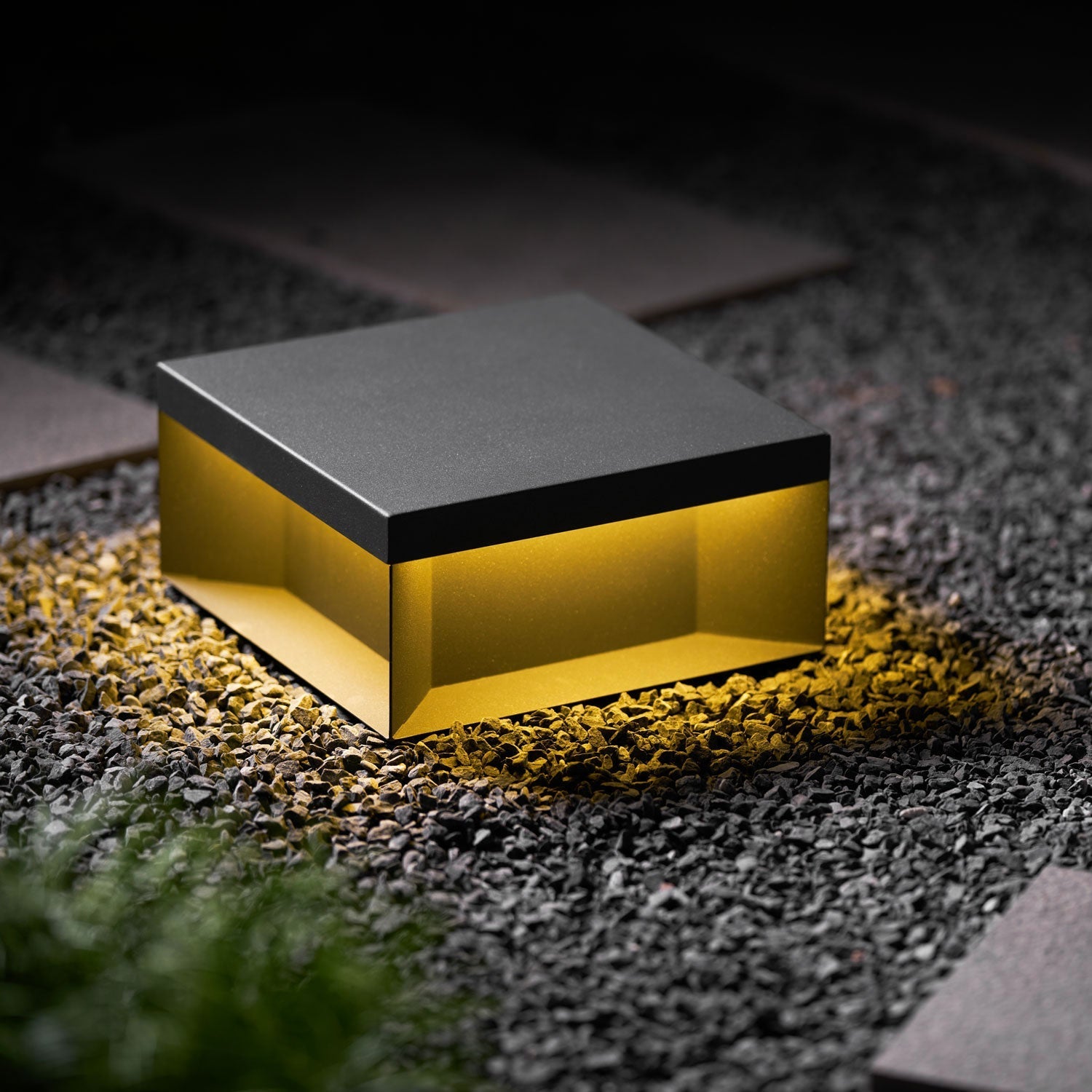 Krozan Outdoor Light